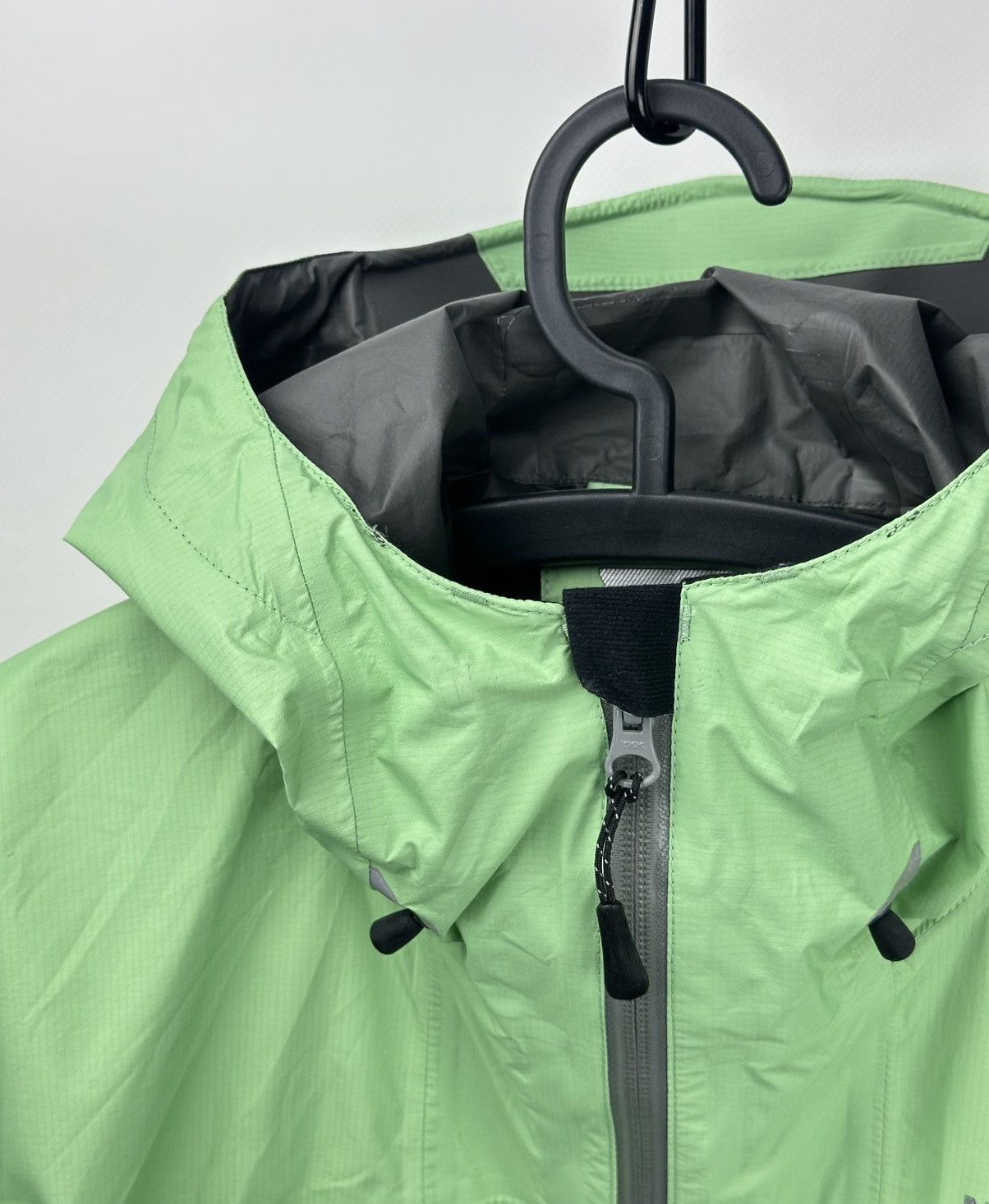 Mountain Equipment Mountain Equipment Gore-Tex Paclite Jacket Lime Rain Coat M Size M / US 6-8 / IT 42-44 - 2 Thumbnail