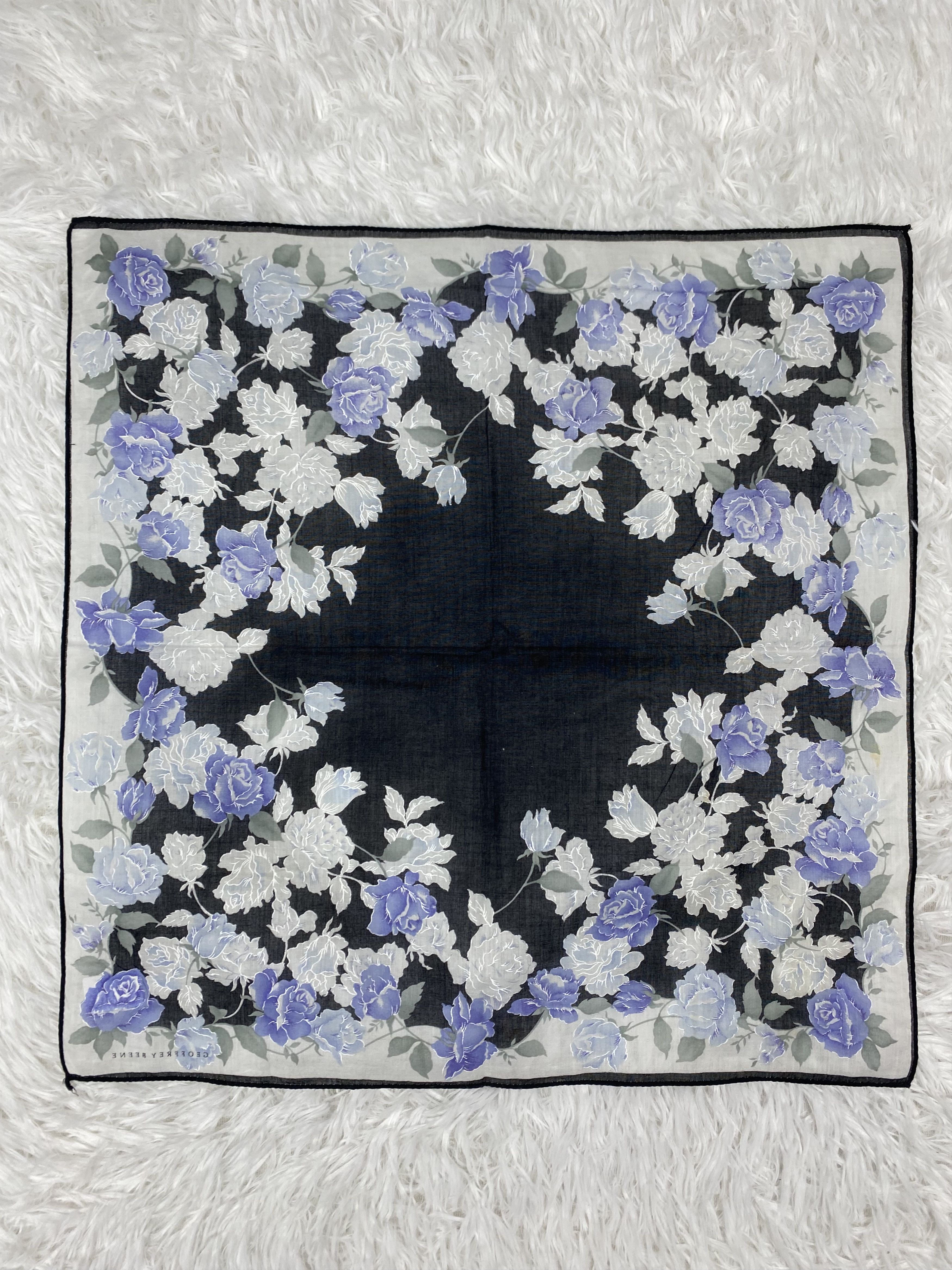 Geoffrey B. Small × Vintage Vintage Geoffrey Beene Handkerchief Neckerchief PH0682 Size ONE SIZE - 4 Thumbnail