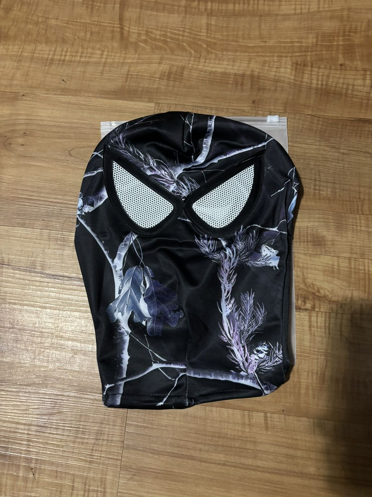 Asspizza Asspizza Fake Tree Inverted Spider Man Mask Size ONE SIZE - 1 Thumbnail