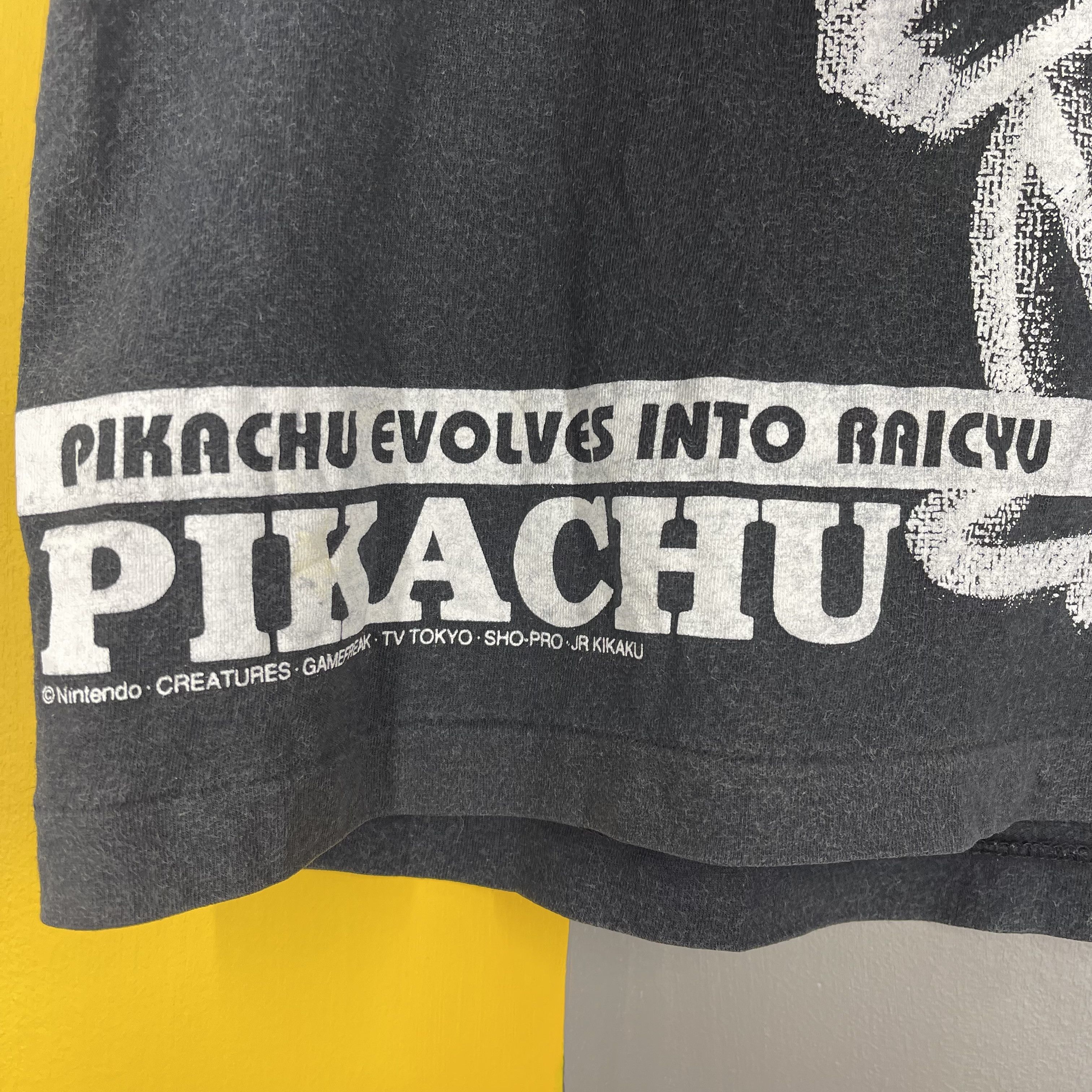 Pokemon 90s Vintage PIKACHU EVOLVE Made In Japan T Shirt #1726/06 Size US XS / EU 42 / 0 - 3 Thumbnail