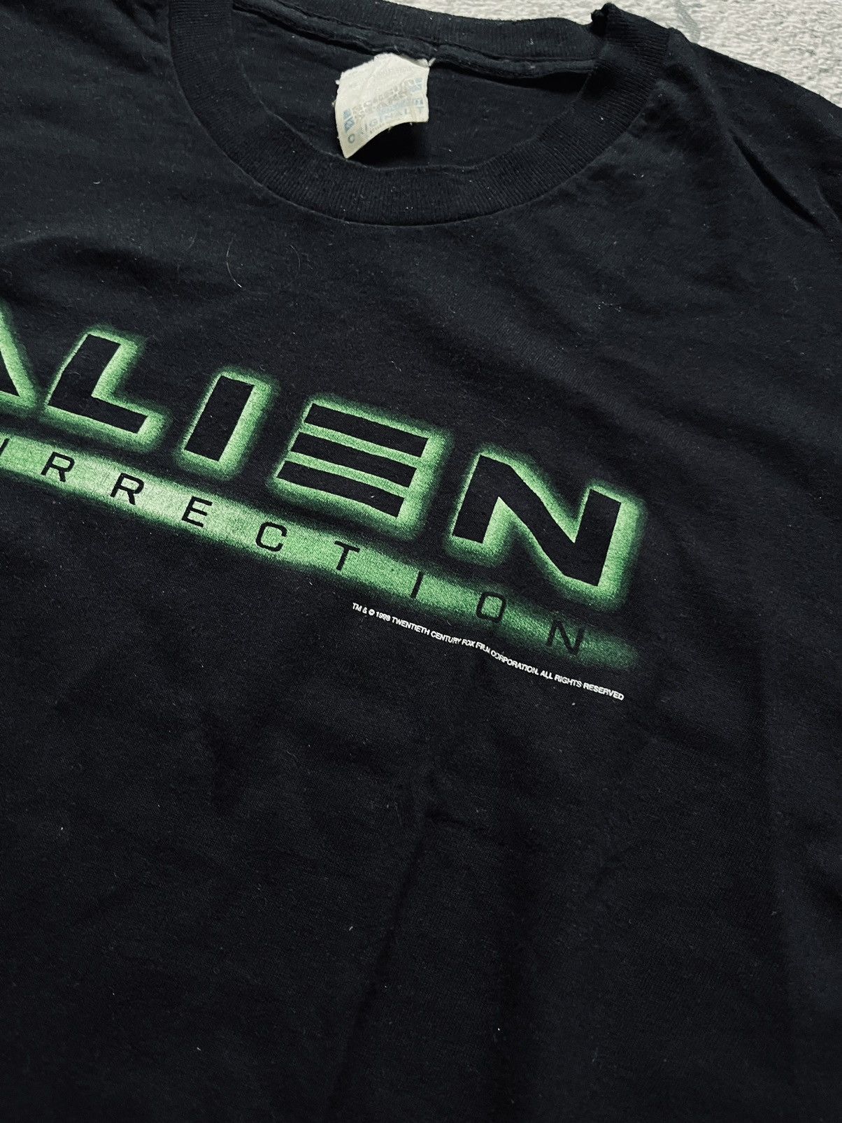 Vintage 1998 Alien Resurrection Screen Stars 90s T Shirt 1475AC Size US XL / EU 56 / 4 - 5 Thumbnail