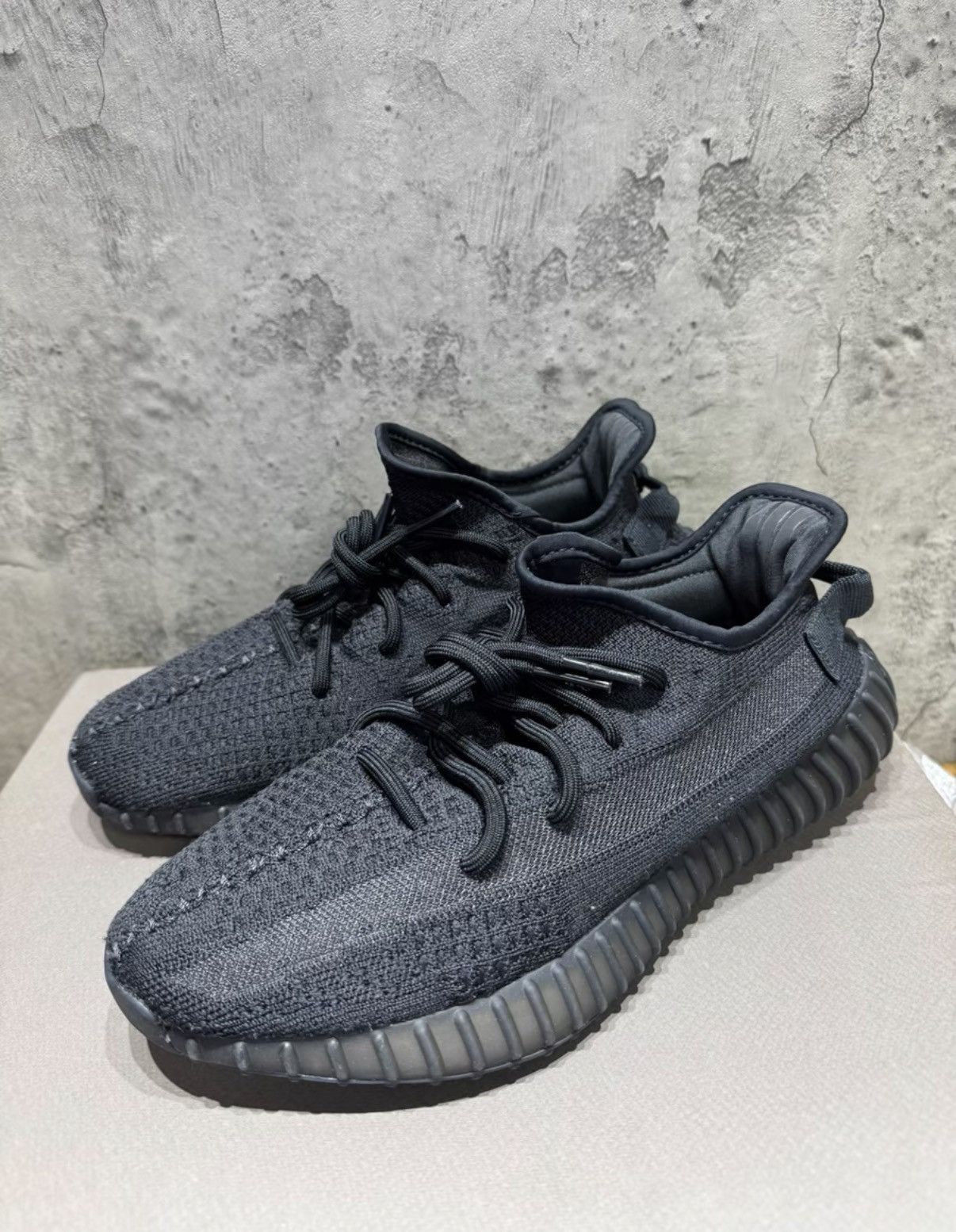 Adidas Adidas Yeezy 350 Onyx, Style Code HQ4540 K37 Size US 9.5 / EU 42-43 - 1 Thumbnail