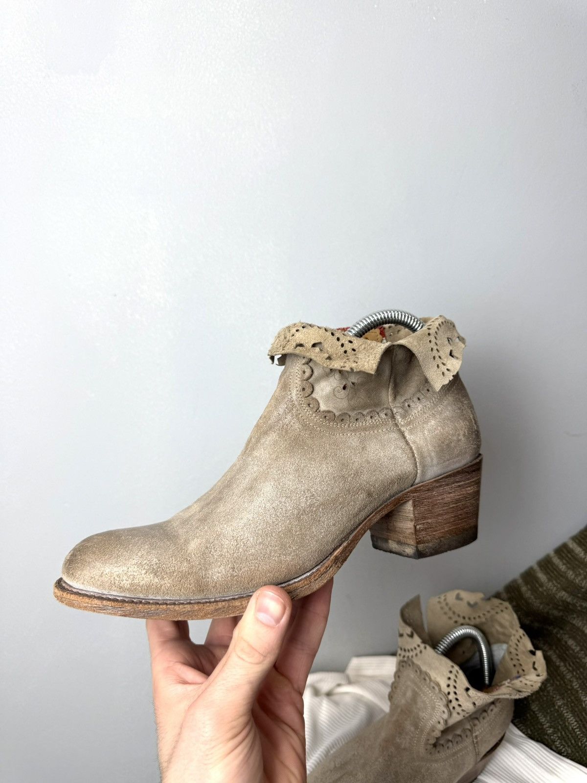 Sendra Rare! Vintage Sendra Suede Boots Cowboy Avant Garde Size US 8 / IT 38 - 8 Thumbnail