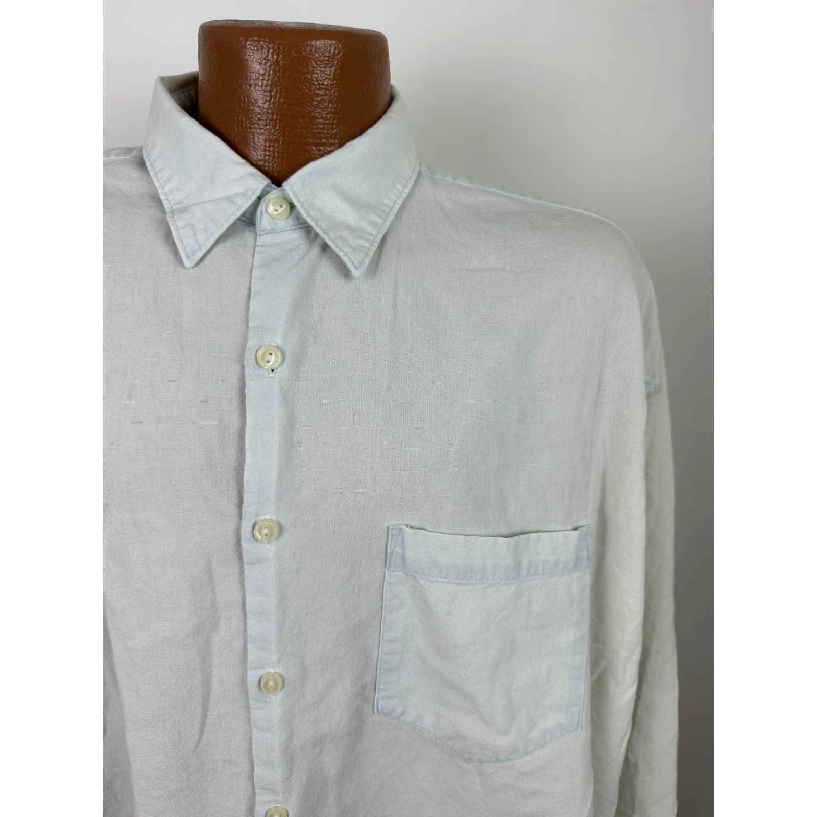 Vintage VINTAGE East Island Chambray Shirt Men L Oversized Blue 90s Beach Grunge Lightweight Cotton Shirt Mens Large Blue 90s Inspired Size US L / EU 52-54 / 3 - 2 Thumbnail