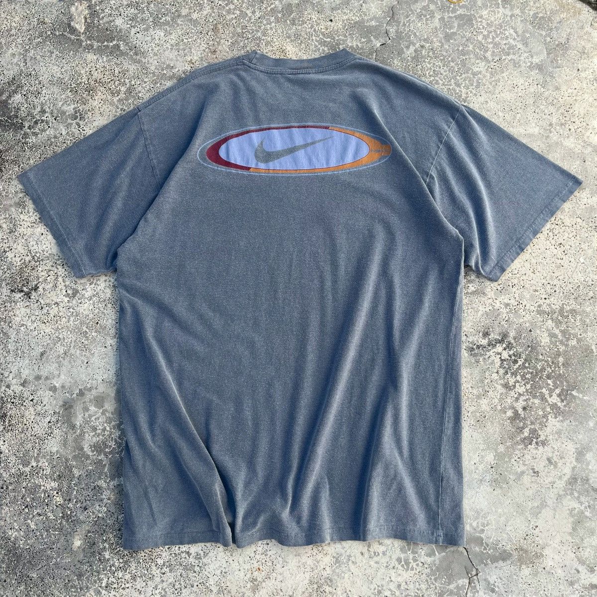 Nike Vintage 90s Nike Centre Oval Swoosh Nice Graphic Tee Rare Size US XL / EU 56 / 4 - 1 Thumbnail