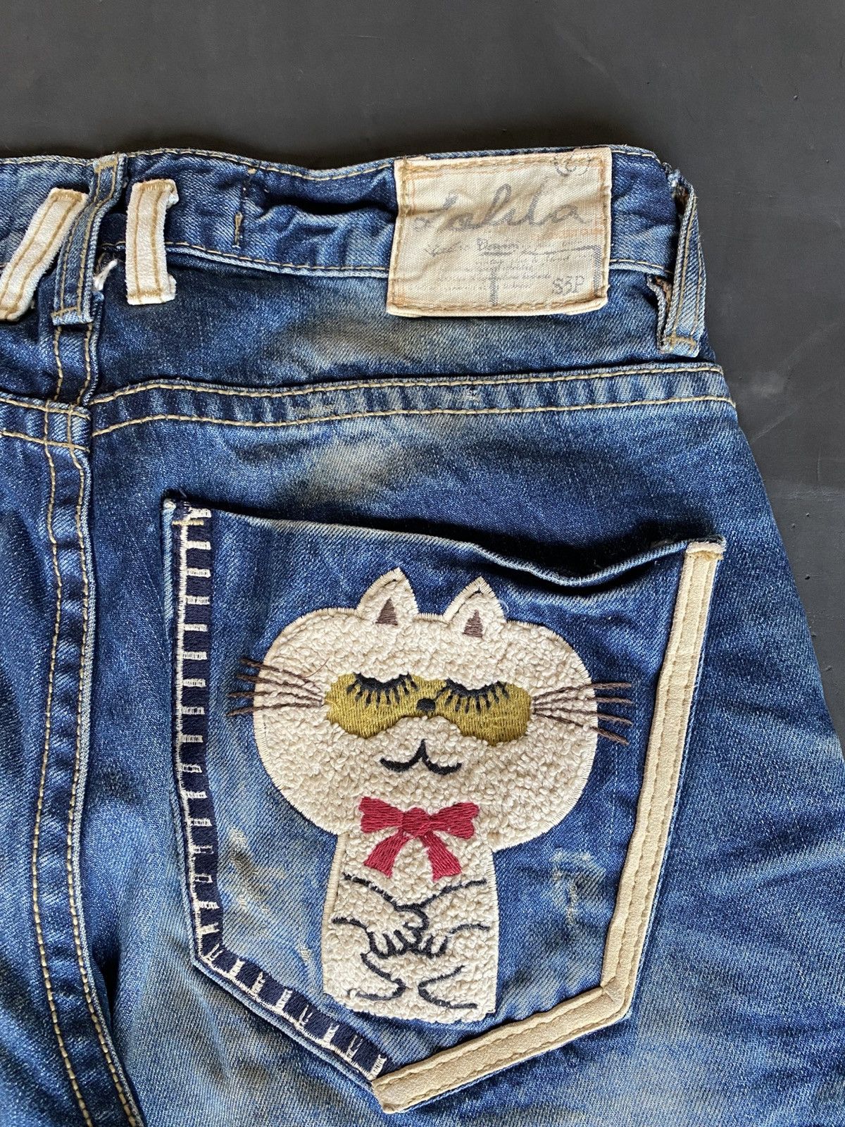 If Six Was Nine 💸BINDINGOFFER💸Lolita x Yoshimoto Nara cat 3/4 Denim Size US 30 / EU 46 - 3 Thumbnail