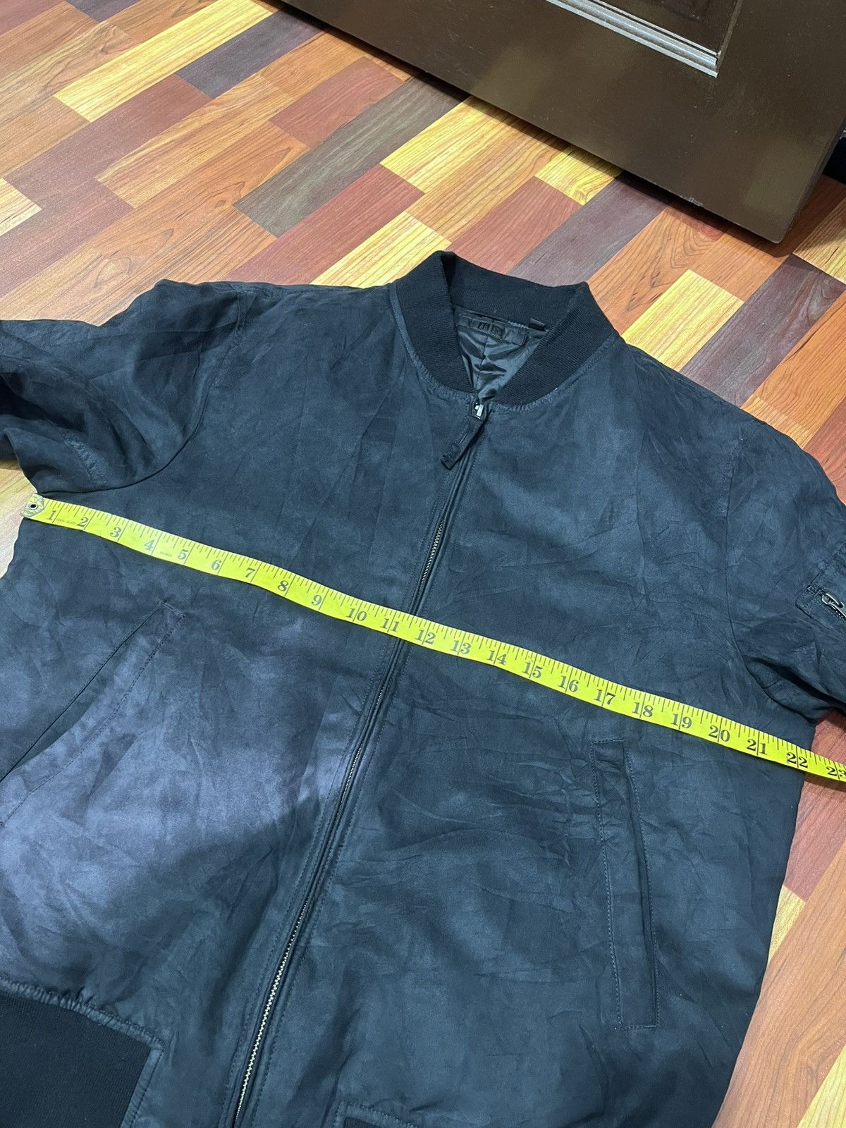 Uniqlo Uniqlo MA-1 Bomber Jacket Black Minimal Fade Size US M / EU 48-50 / 2 - 11 Thumbnail