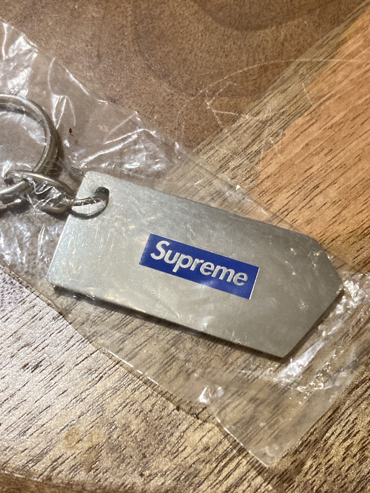 Supreme Supreme Payphone Phone Booth Key Chain Size ONE SIZE - 2 Thumbnail