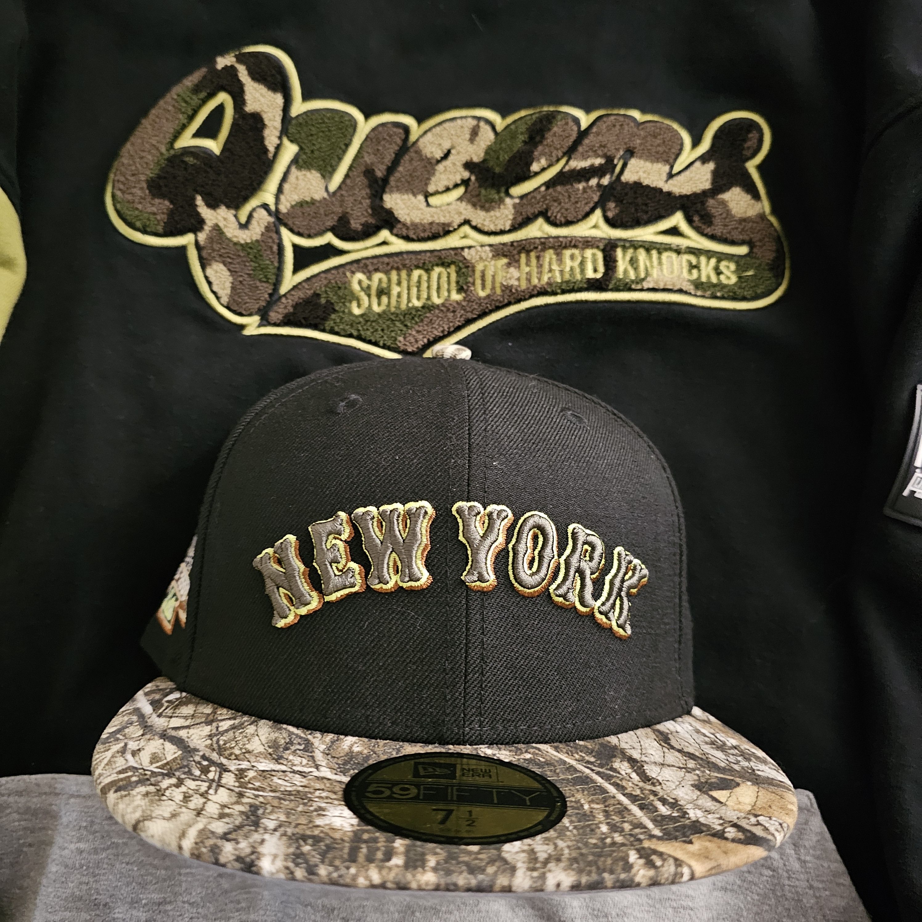Other School of Hard Knocks Camo Queens 7 Size US XXL / EU 58 / 5 - 5 Thumbnail