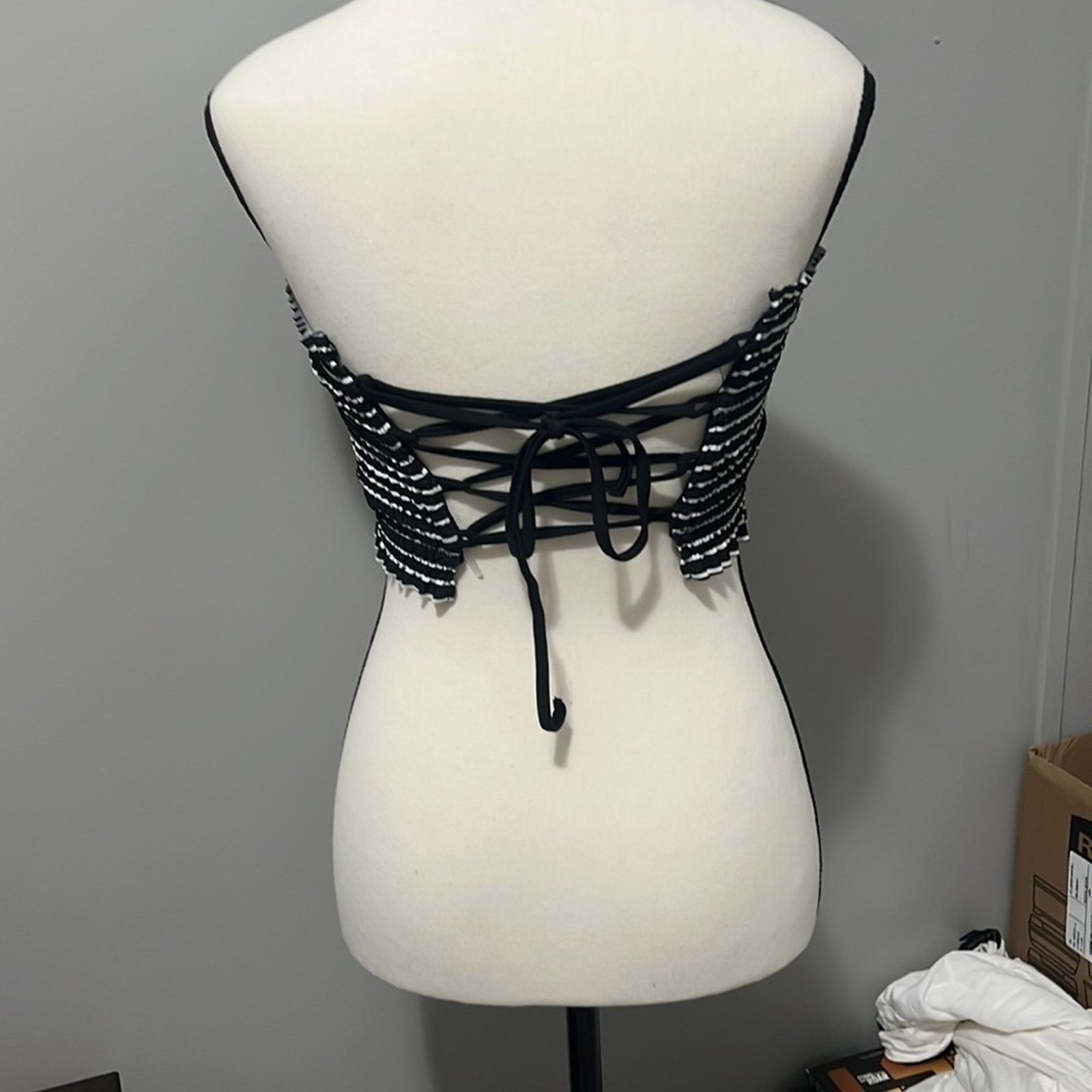 Other Exhilaration Black And White Stripe Halter Size L / US 10 / IT 46 - 2 Thumbnail