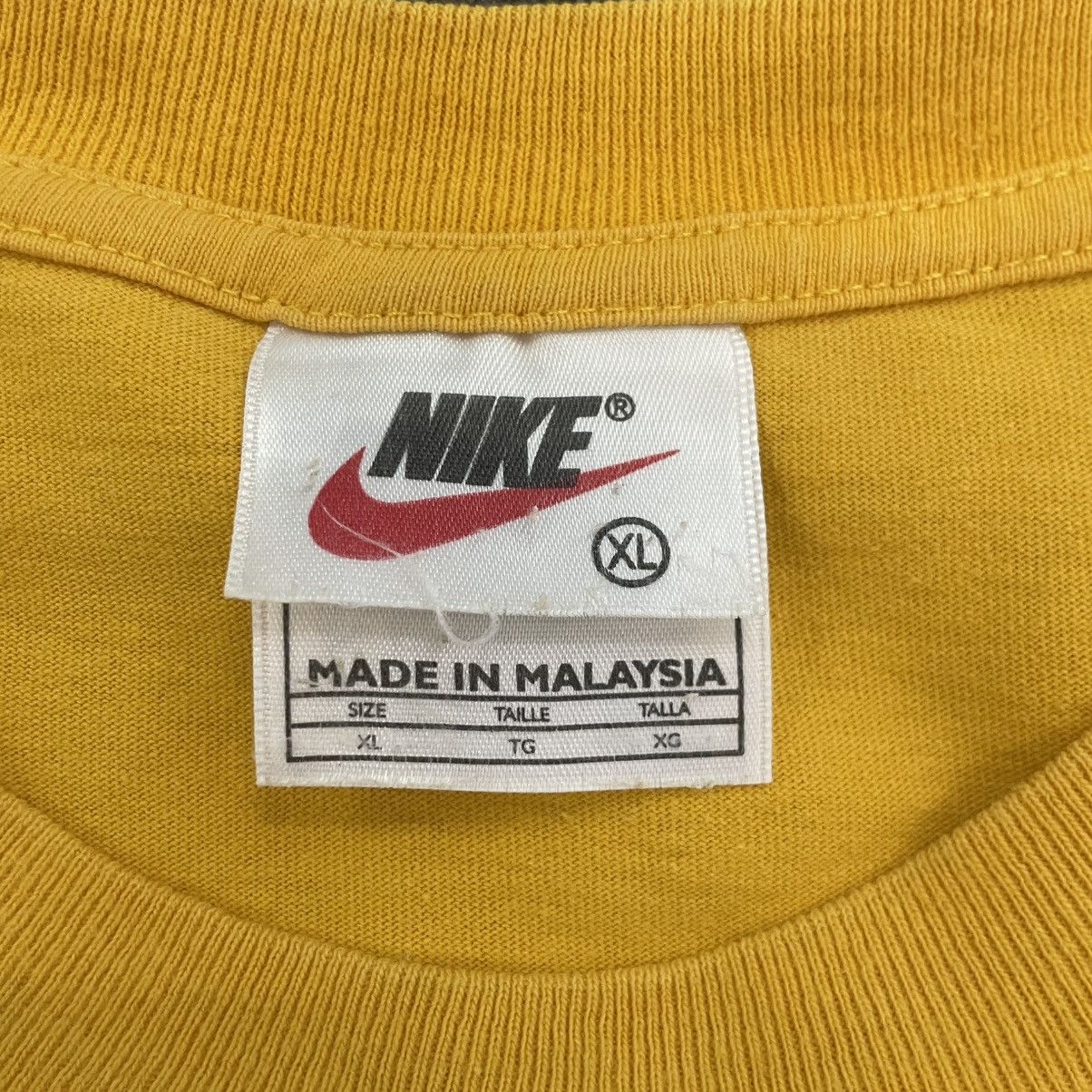 Designer × Vintage vintage Nike T-shirt 90s y2k shirt swoosh center big vtg - Size US L / EU 52-54 / 3 - 7 Thumbnail