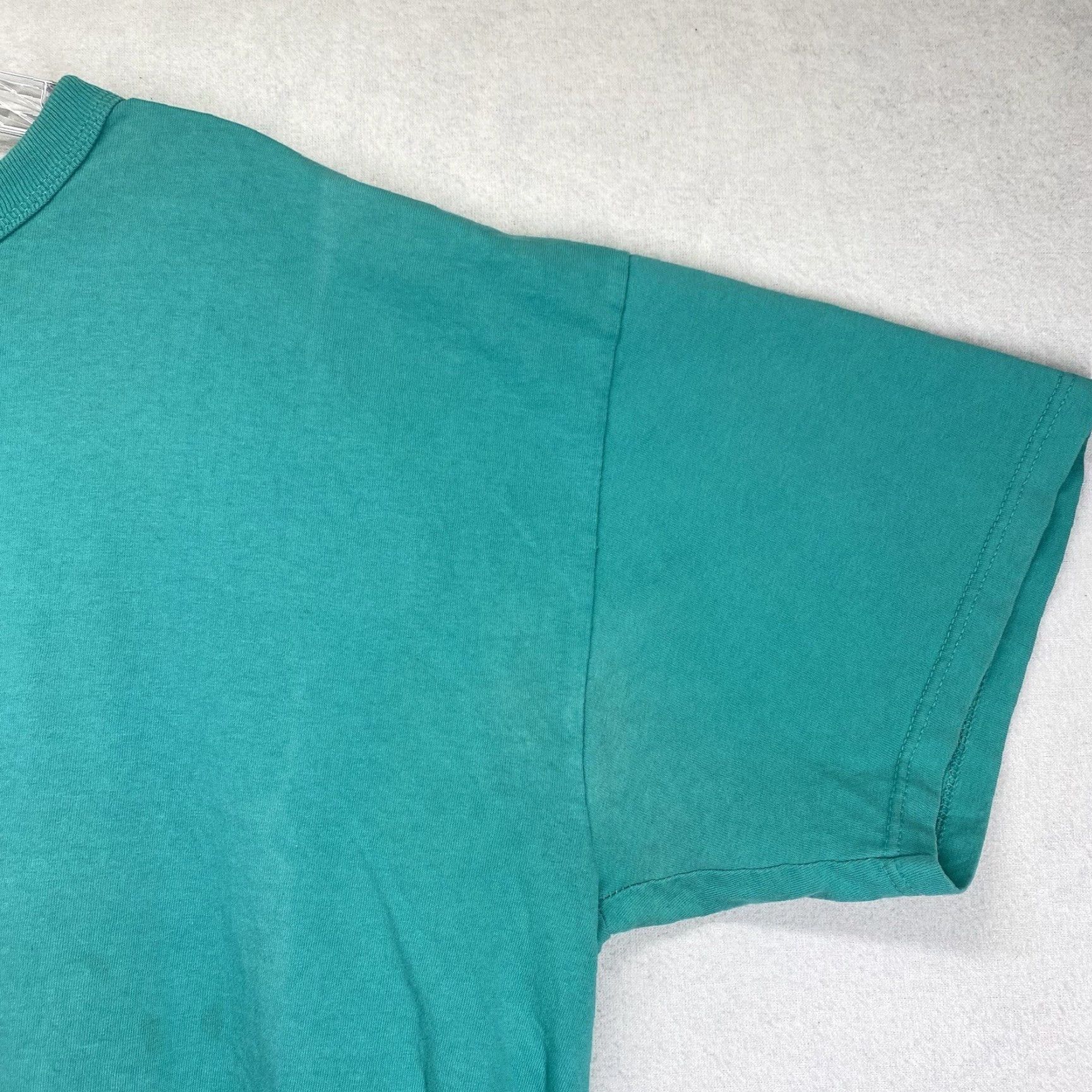 Russell Athletic VINTAGE Russell Athletic T-Shirt Large Teal Crew Neck 90s Men Size US L / EU 52-54 / 3 - 6 Thumbnail