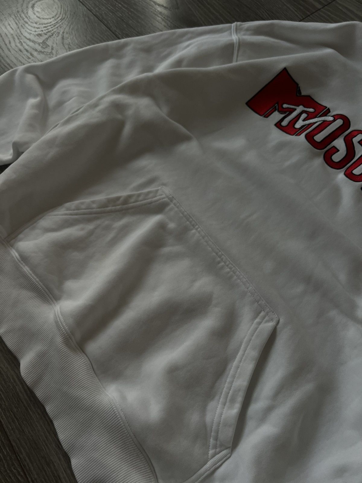 H&M × Moschino × Mtv ‼️Moschino x H&M x Mtv Big Knit Logo White Hoodie‼️ Size US S / EU 44-46 / 1 - 12 Thumbnail