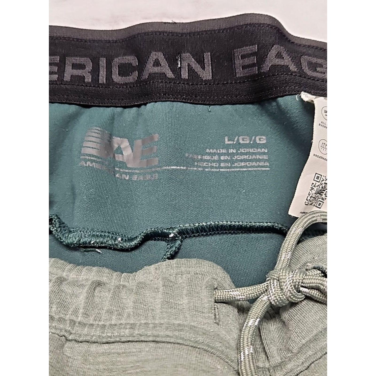 Nike Nike Jogger Pants Mens L Green Drawstring Tapered Activewear Short Description: None Size US 33 - 7 Thumbnail