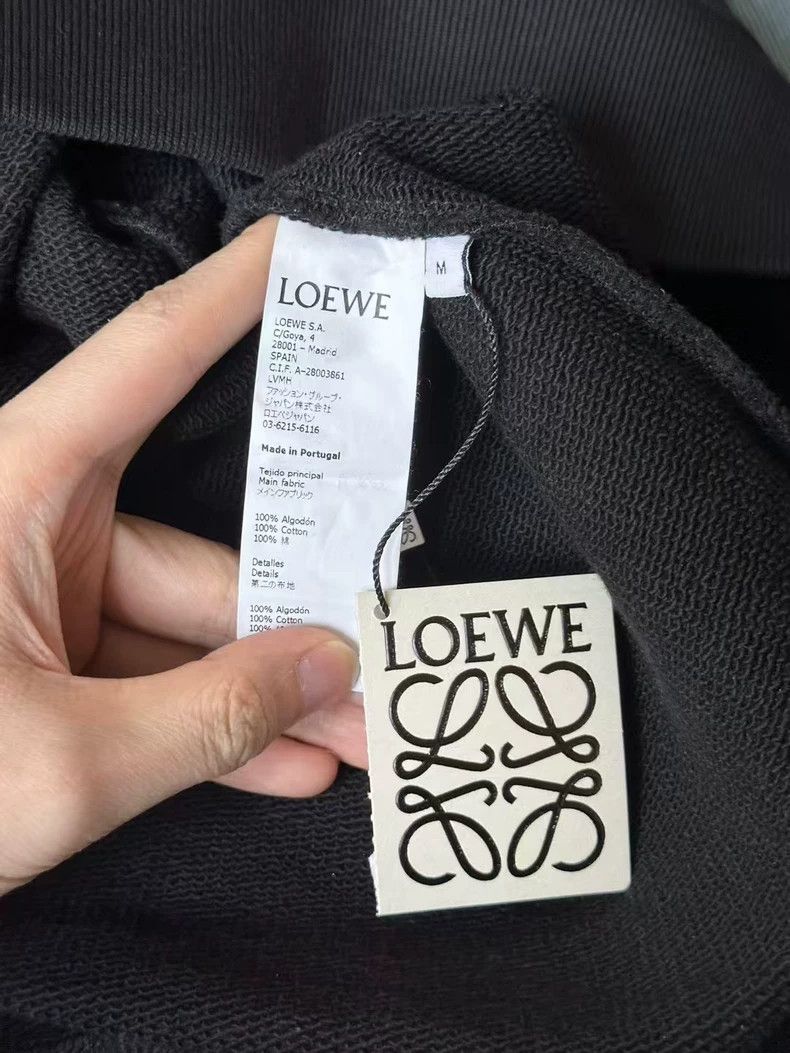 Loewe LOEWE Black embroidered sweater Size M / US 6-8 / IT 42-44 - 2 Thumbnail