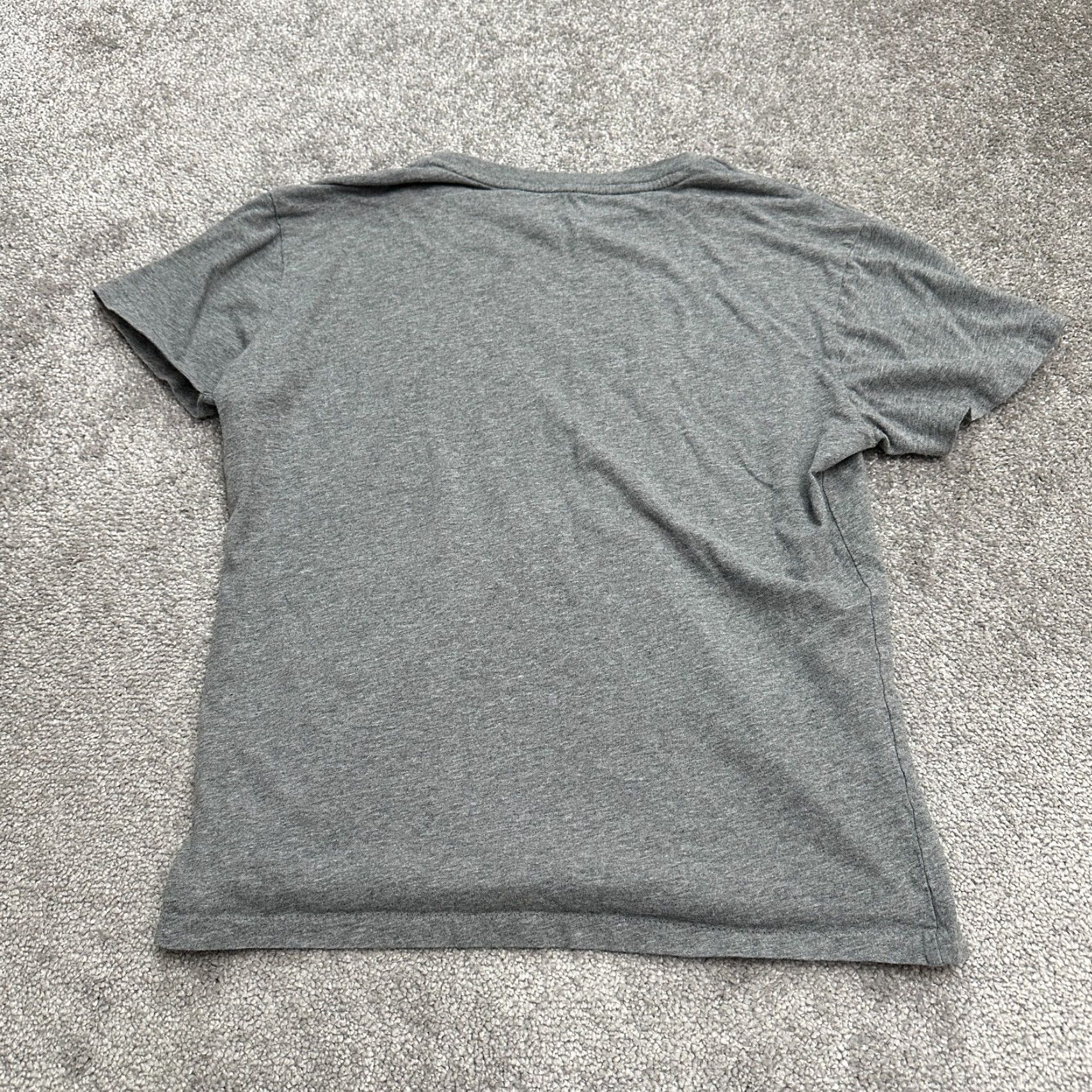 Aeropostale Aero postale Graphic T-Shirt Womens Small Gray Crew Neck Short Sleeve Cotton Tee Size S / US 4 / IT 40 - 2 Thumbnail