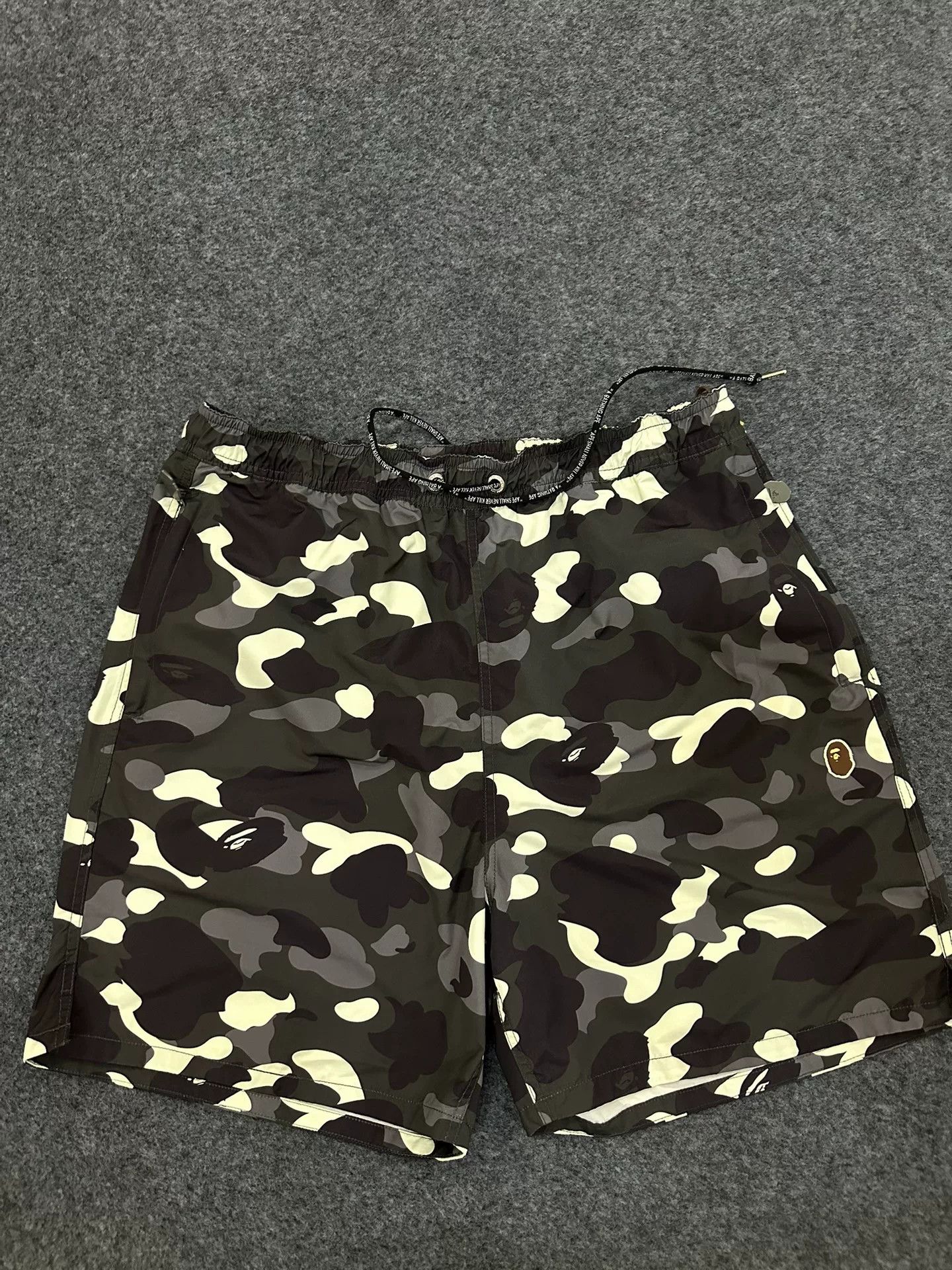 Bape Bape X Multi Shark Shorts Designer Size US 38 / EU 54 - 1 Thumbnail