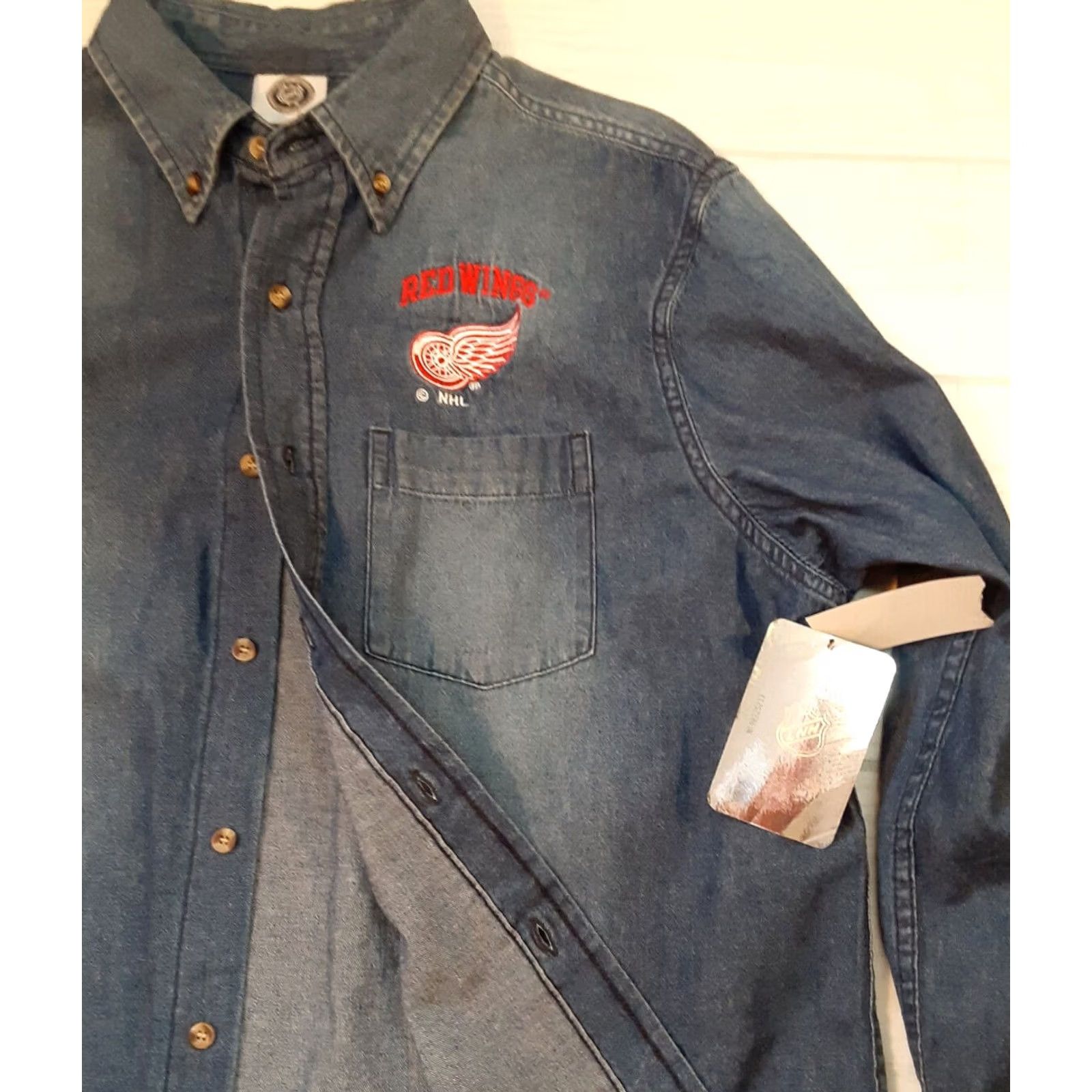 NHL VINTAGE Detroit Red Wings Hockey Full Button-Up Shirt Blue NHL EUC NWT Men Large Blue 2XL Long Sleeve Button-Up Mens Size US XXL / EU 58 / 5 - 5 Thumbnail