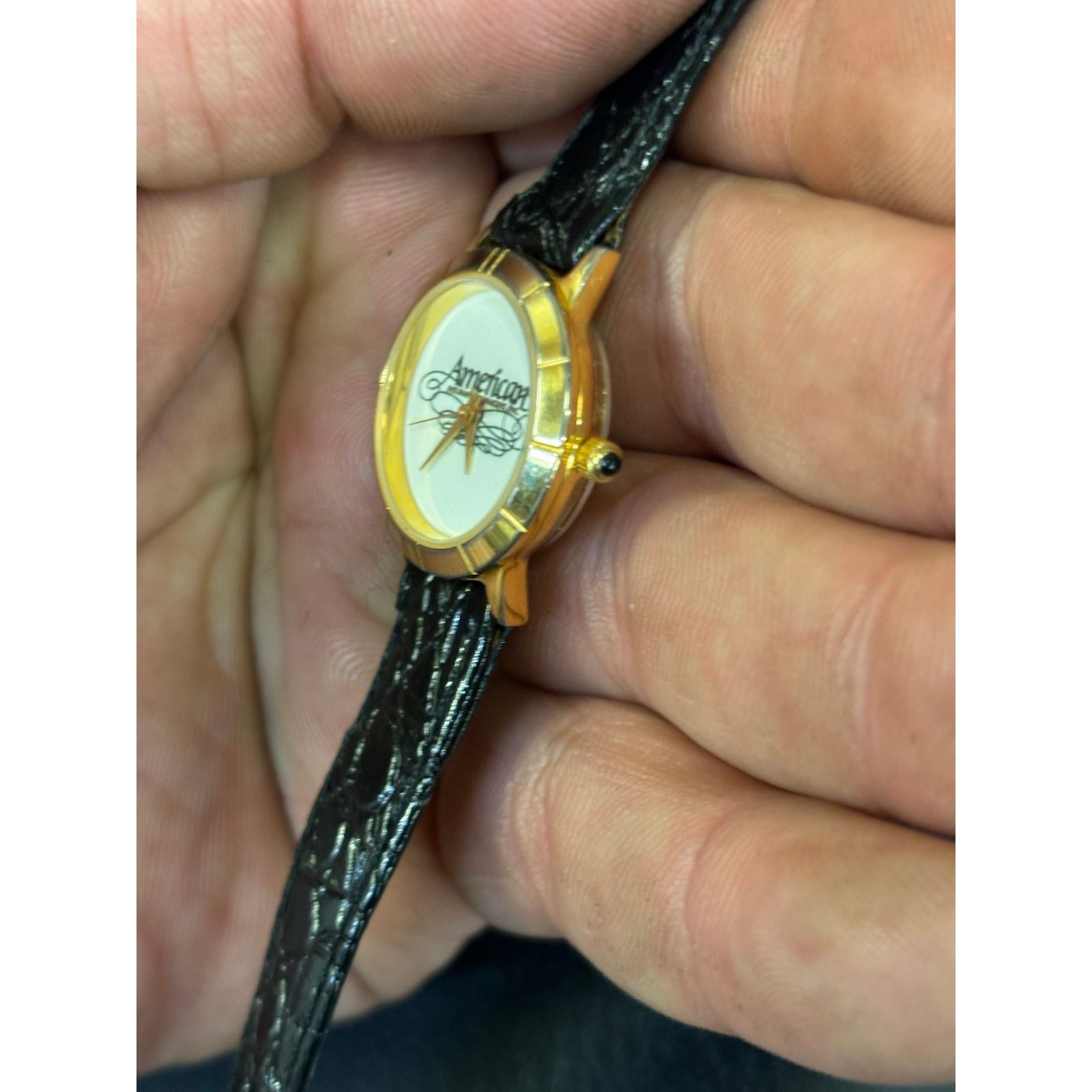 (B).Stroy American Black Leather Band Womens Watch! Size ONE SIZE - 4 Thumbnail