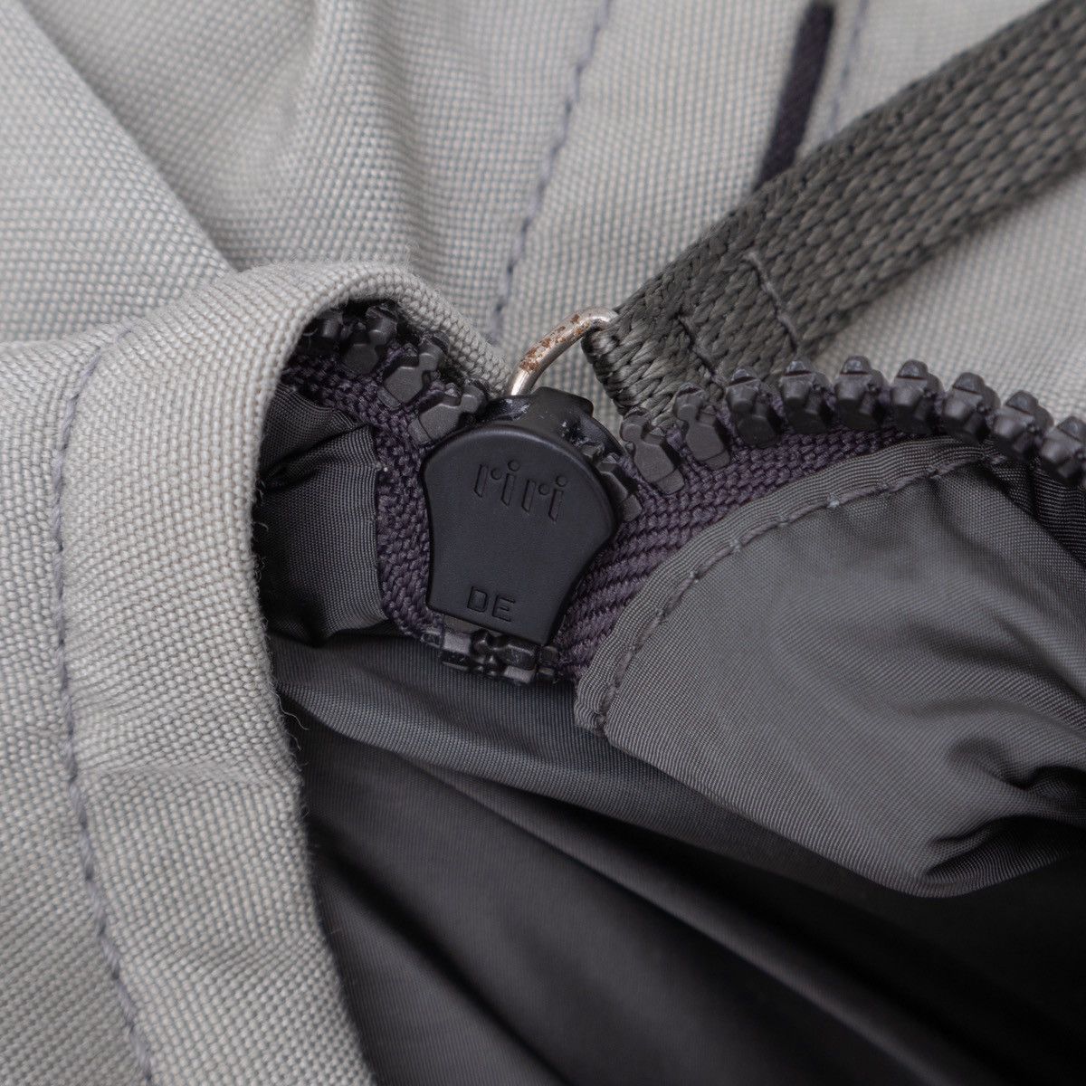 Prada RARE VTG PRADA 1999SS Linea Rossa Big Tab Backpack Grey Size ONE SIZE - 12 Thumbnail