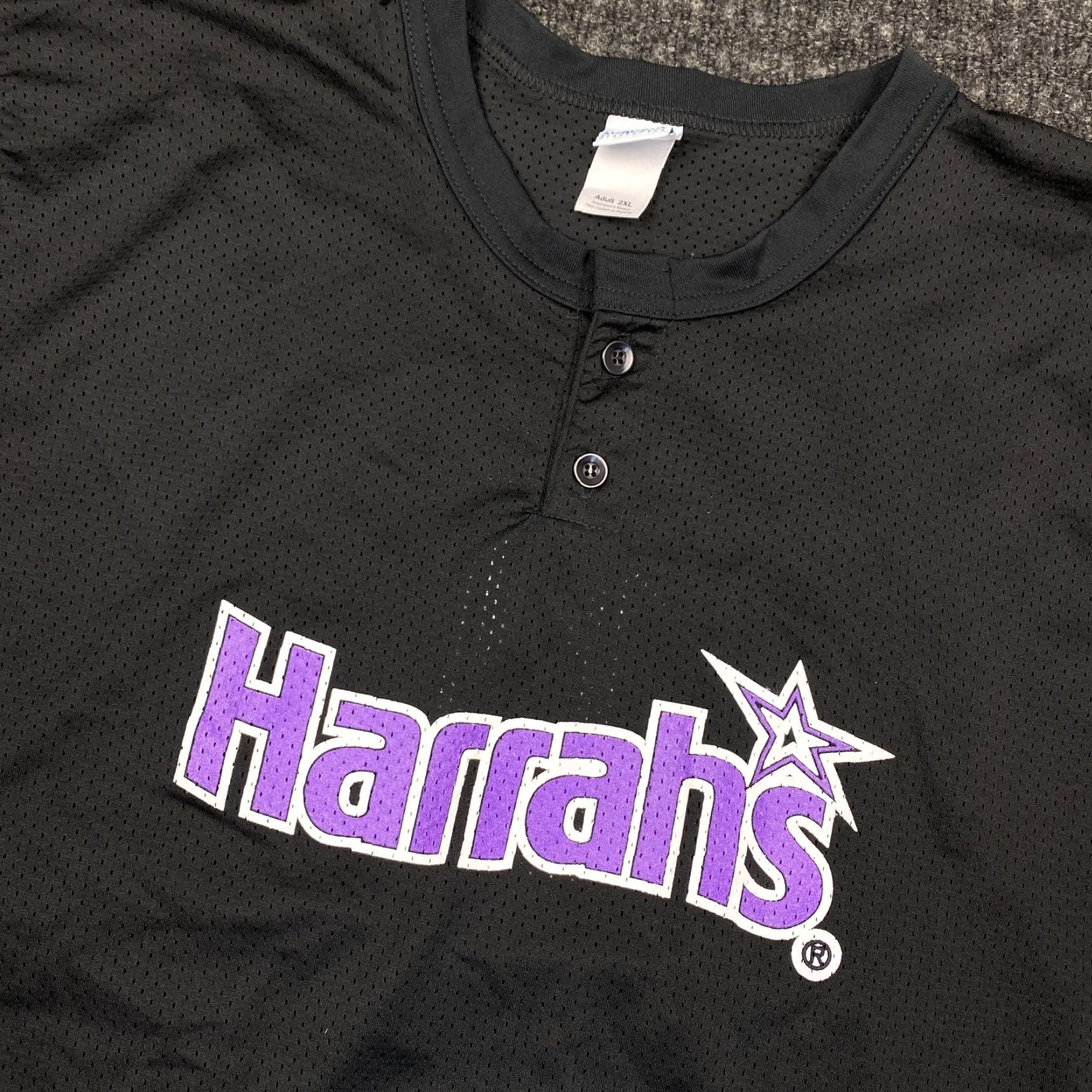 Augusta Sportswear VINTAGE Harrah’s Casino Baseball Jersey Black Purple Augusta Sportswear 2XL Unisex Adults T-Shirt Black Purple 2XL Casino Jersey Mens/Womens Size US XXL / EU 58 / 5 - 2 Thumbnail