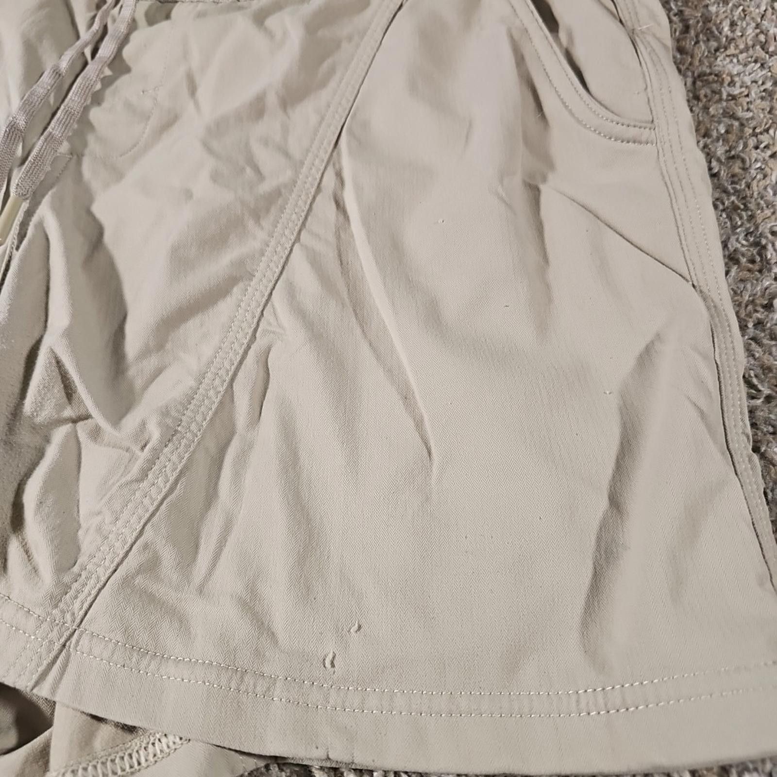 The North Face North Face Womens Shorts Size Large Tan Athletic Hiking Size 36" / US 14 / IT 50 - 3 Thumbnail