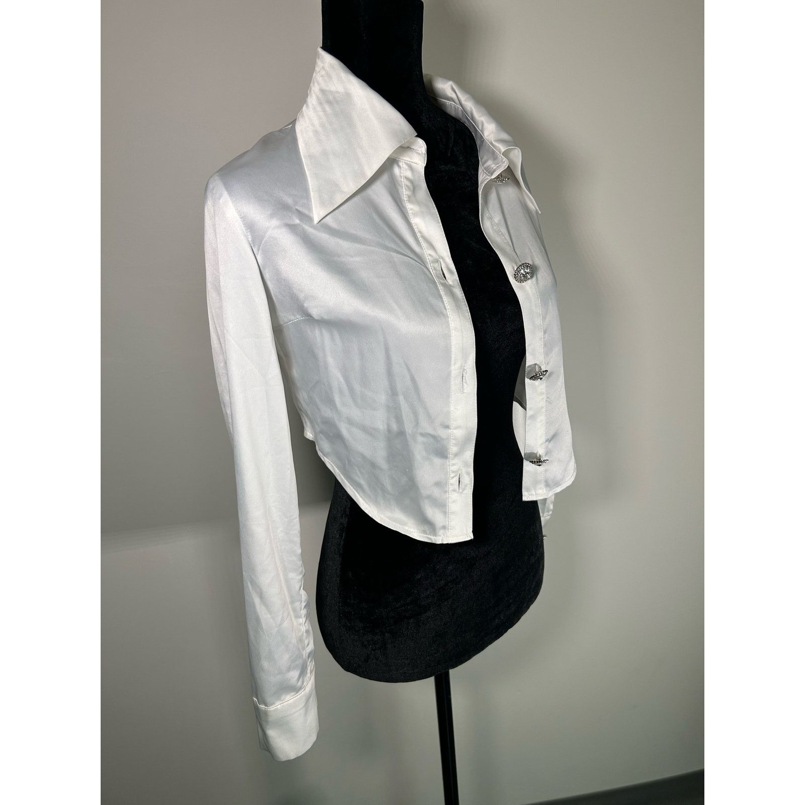 Almost Famous Almost famous white silk blouse with gemstone size XS Size XS / US 0-2 / IT 36-38 - 1 Thumbnail