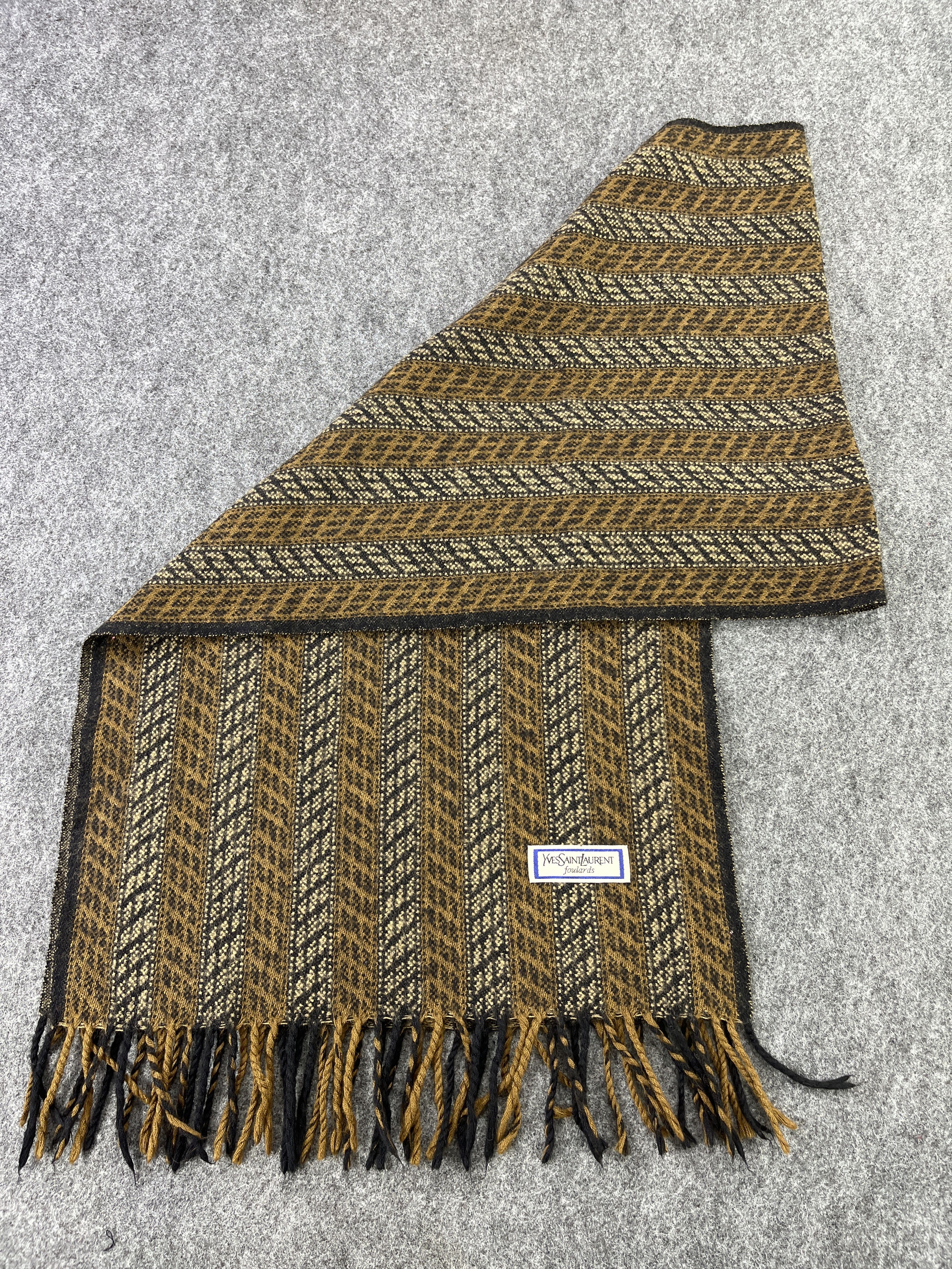 Vintage Vintage Yves Saint Laurent Scarf / Muffler / Neckwear T240 Size ONE SIZE - 3 Thumbnail