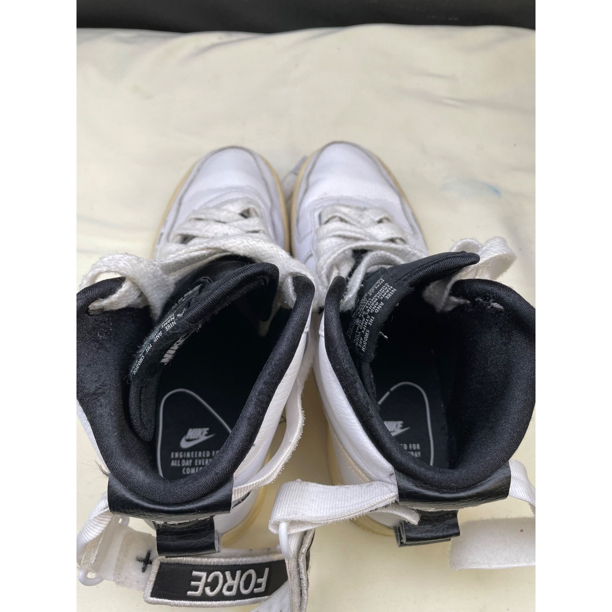 Nike Nike Air Force 1 Womens White Beige Sneakers Shoes Size 8 SK Size US 8 / IT 38 - 5 Thumbnail