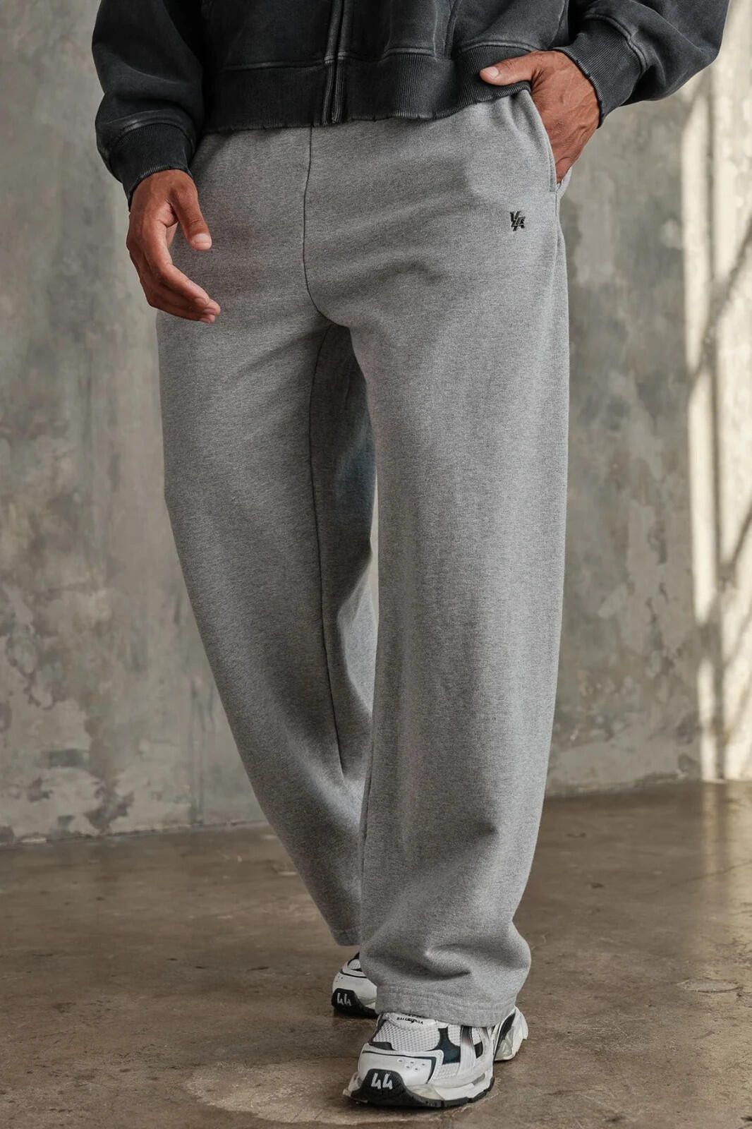 YoungLA YoungLA Mens Large Light Grey Wash- 2067 -Elevated Essential Size US 34 / EU 50 - 2 Thumbnail