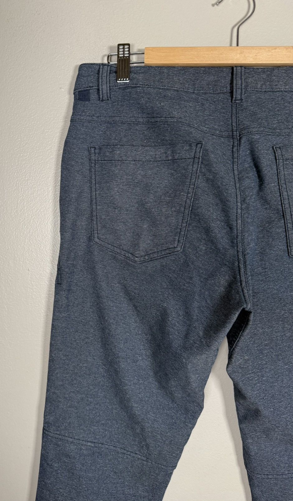 Lululemon Lululemon ABC Pant Slim *Tech Canvas Heathered Navy size 31 Size US 31 - 8 Thumbnail