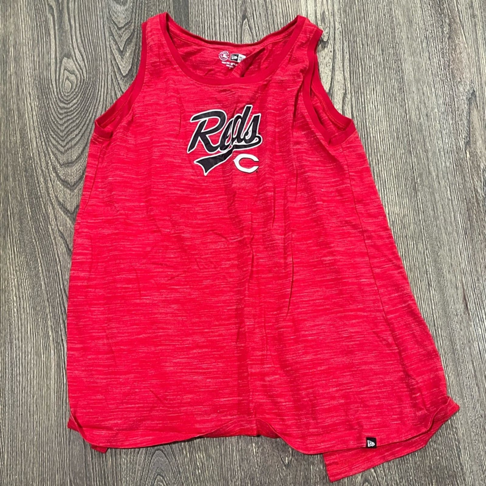New Era New Era Cincinnati Reds Tank Top Sleeveless Droptail Hem Size L / US 10 / IT 46 - 1 Thumbnail