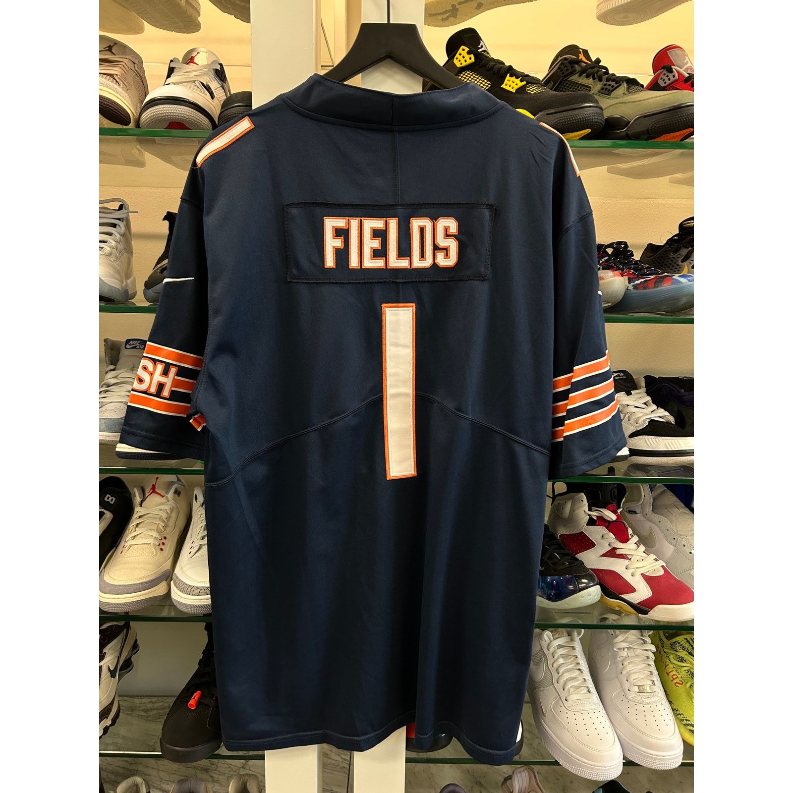 Nike Justin Fields #1 Chicago Bears Nike NFL football Jersey XL Size US XL / EU 56 / 4 - 2 Thumbnail
