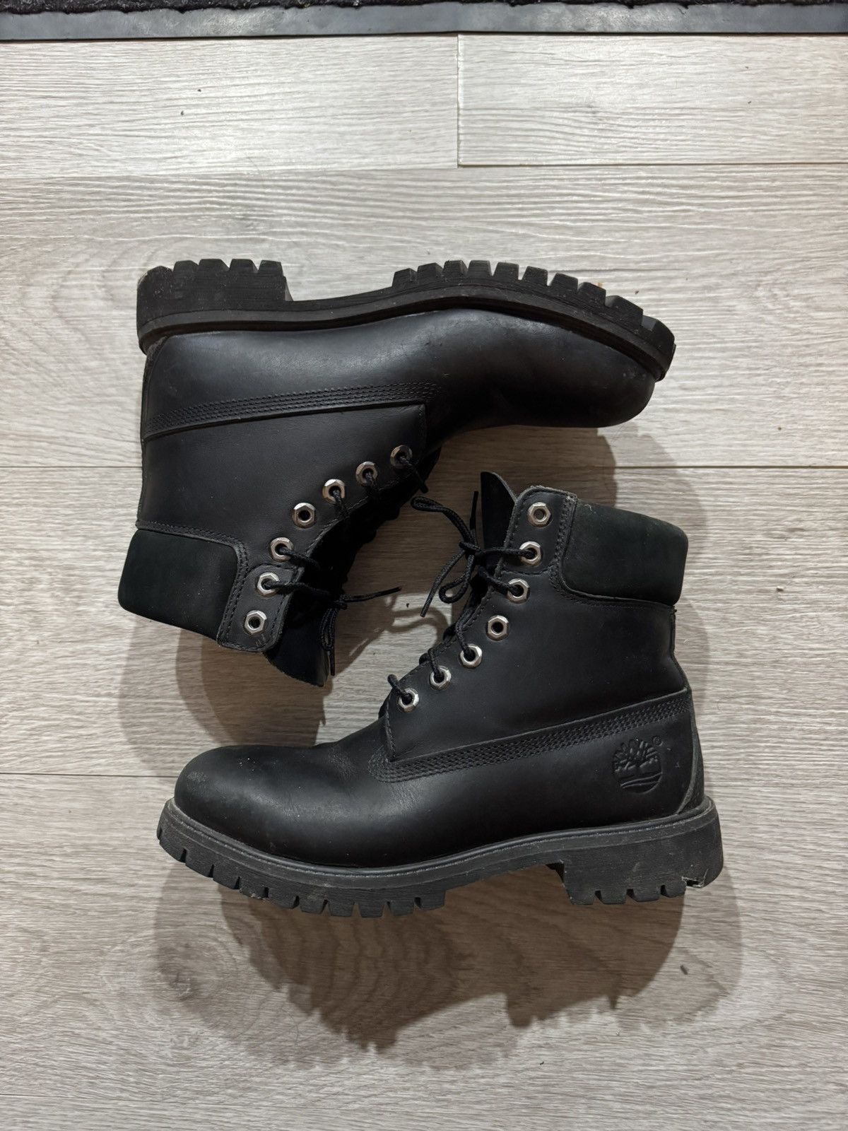 Timberland Timberland 6-inch Leather Black Boots Size US 7.5 / EU 40-41 - 1 Thumbnail