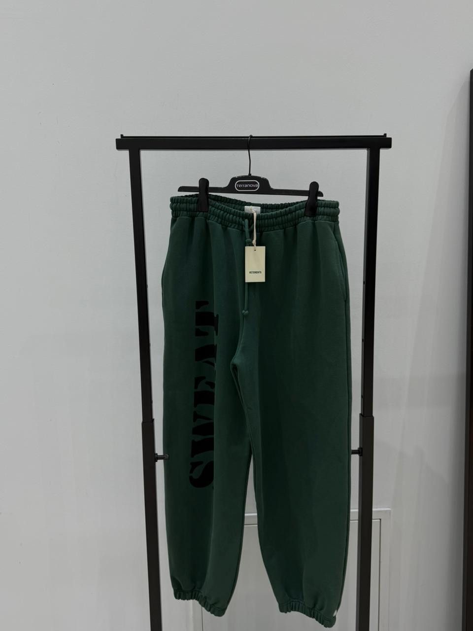 Vetements CC28 Logo Detail Cotton Track-Pant in Green Size US 28 / EU 44 - 1 Thumbnail