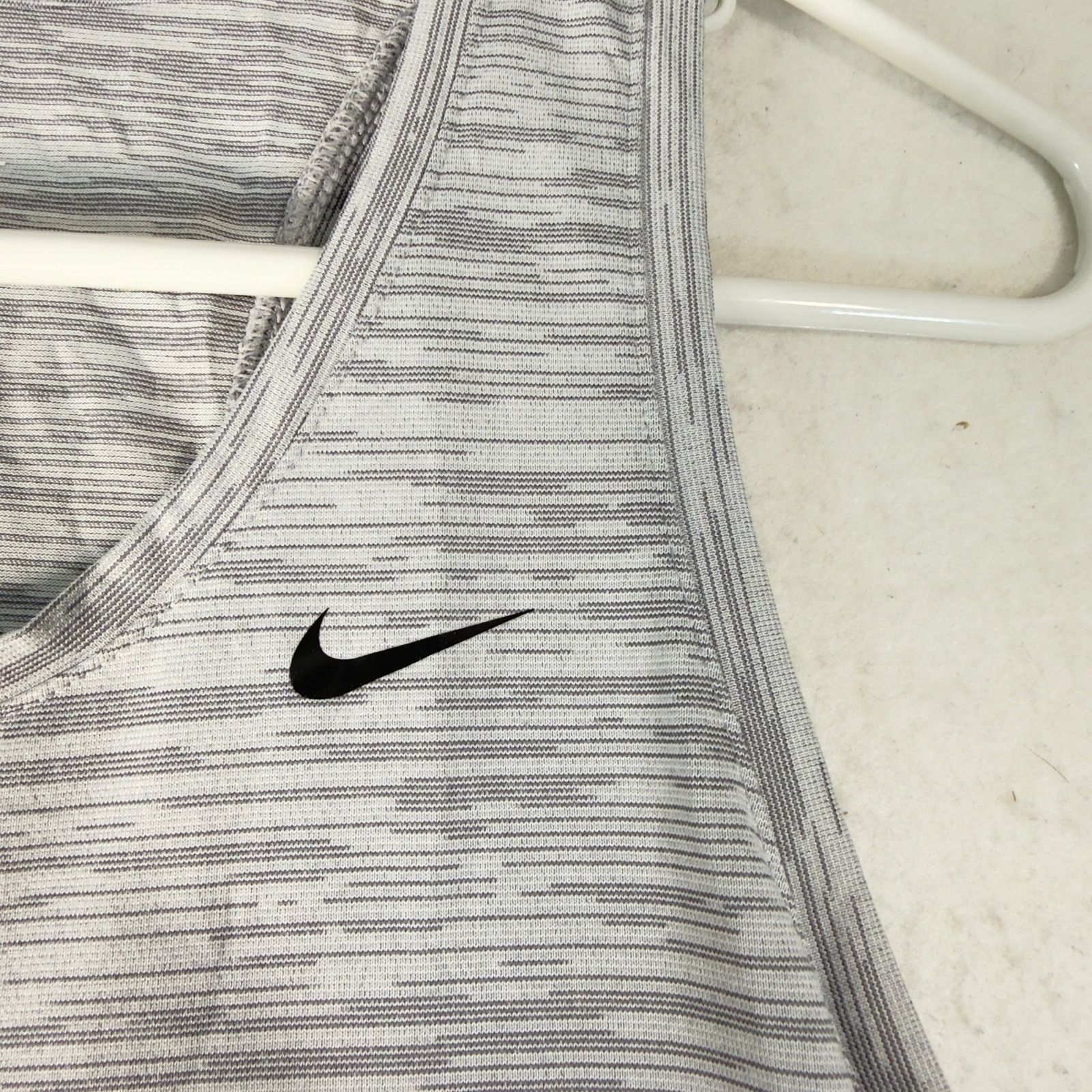 Nike Nike Dri-FIT Women Tank Top Gray Space Dye Sleeveless Small Size S / US 4 / IT 40 - 4 Thumbnail