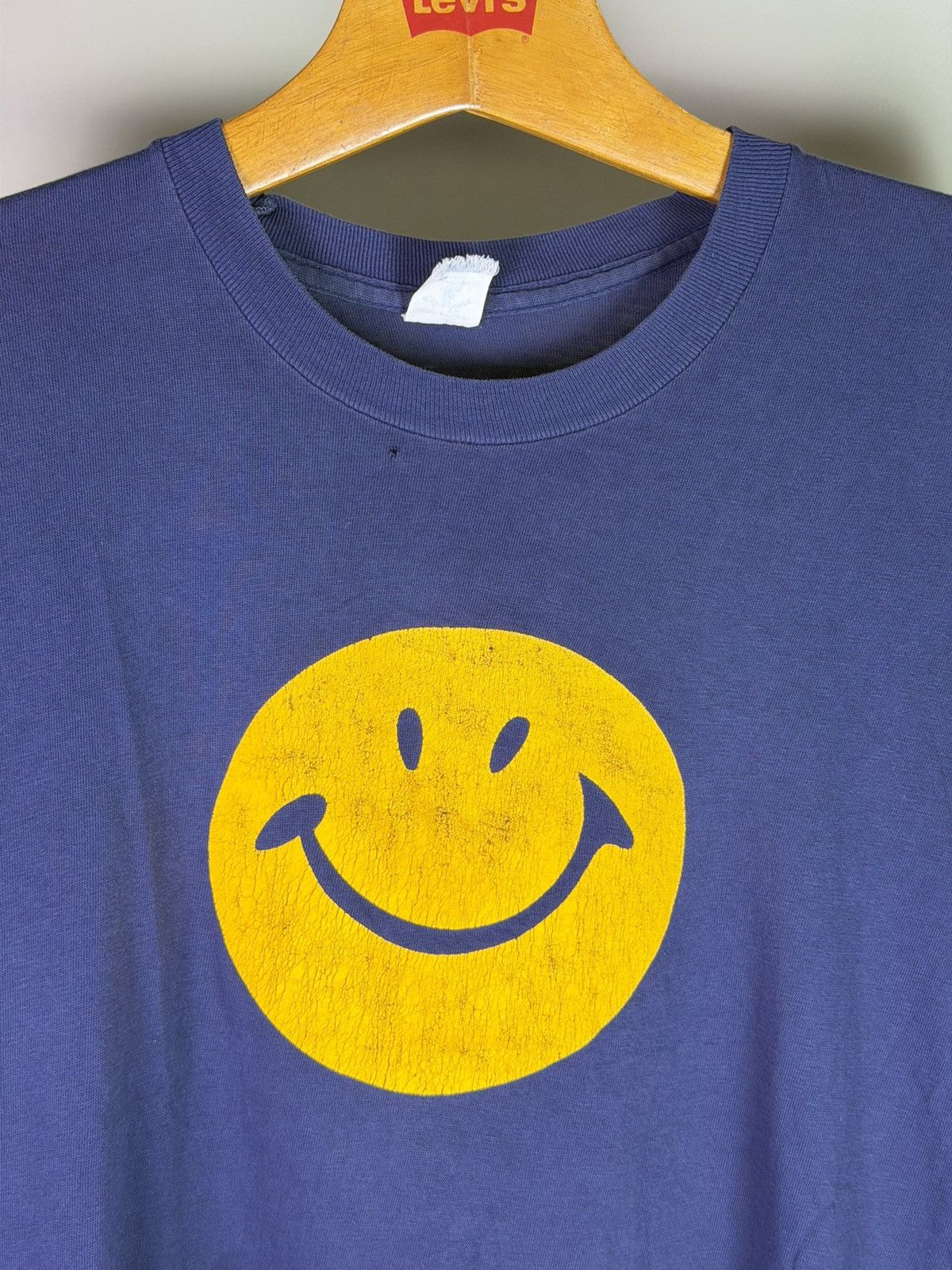 Vintage *RARE* VINTAGE 1960s 60s SMILEY FACE VELVA SHEEN TEE Size US L / EU 52-54 / 3 - 9 Thumbnail