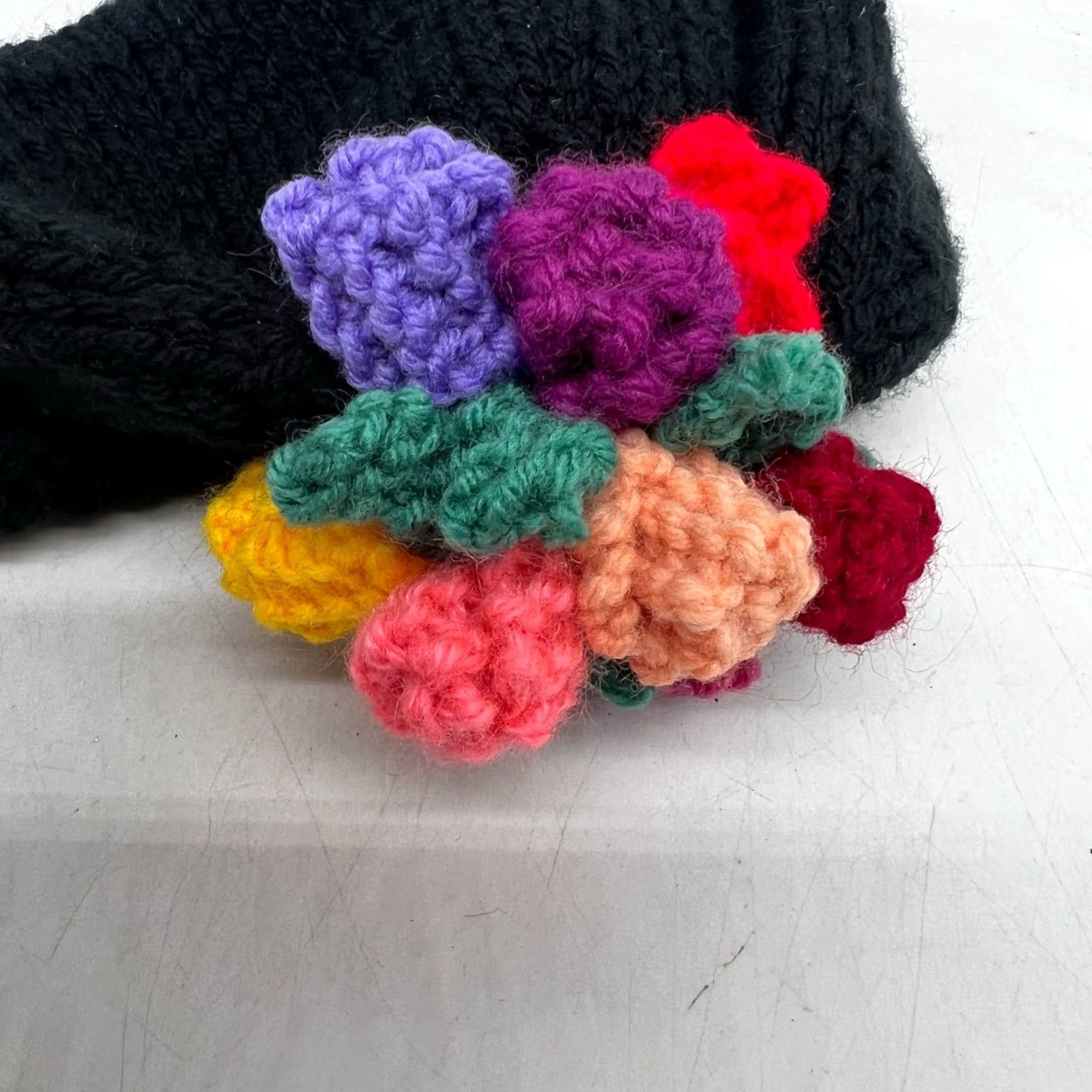 Vintage Hand Knitted in USA Hat Womens One Size Black Flower Tassel Stocking Cap Beanie Size ONE SIZE - 4 Thumbnail