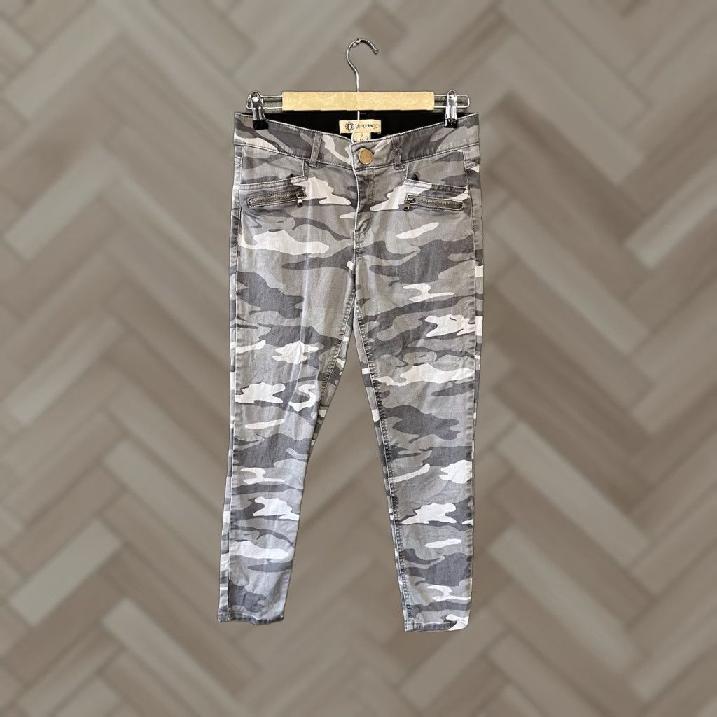Vintage Democracy Pants Womens Gray Camo Ankle Tapered Size 6 Size 28" / US 6 / IT 42 - 1 Thumbnail