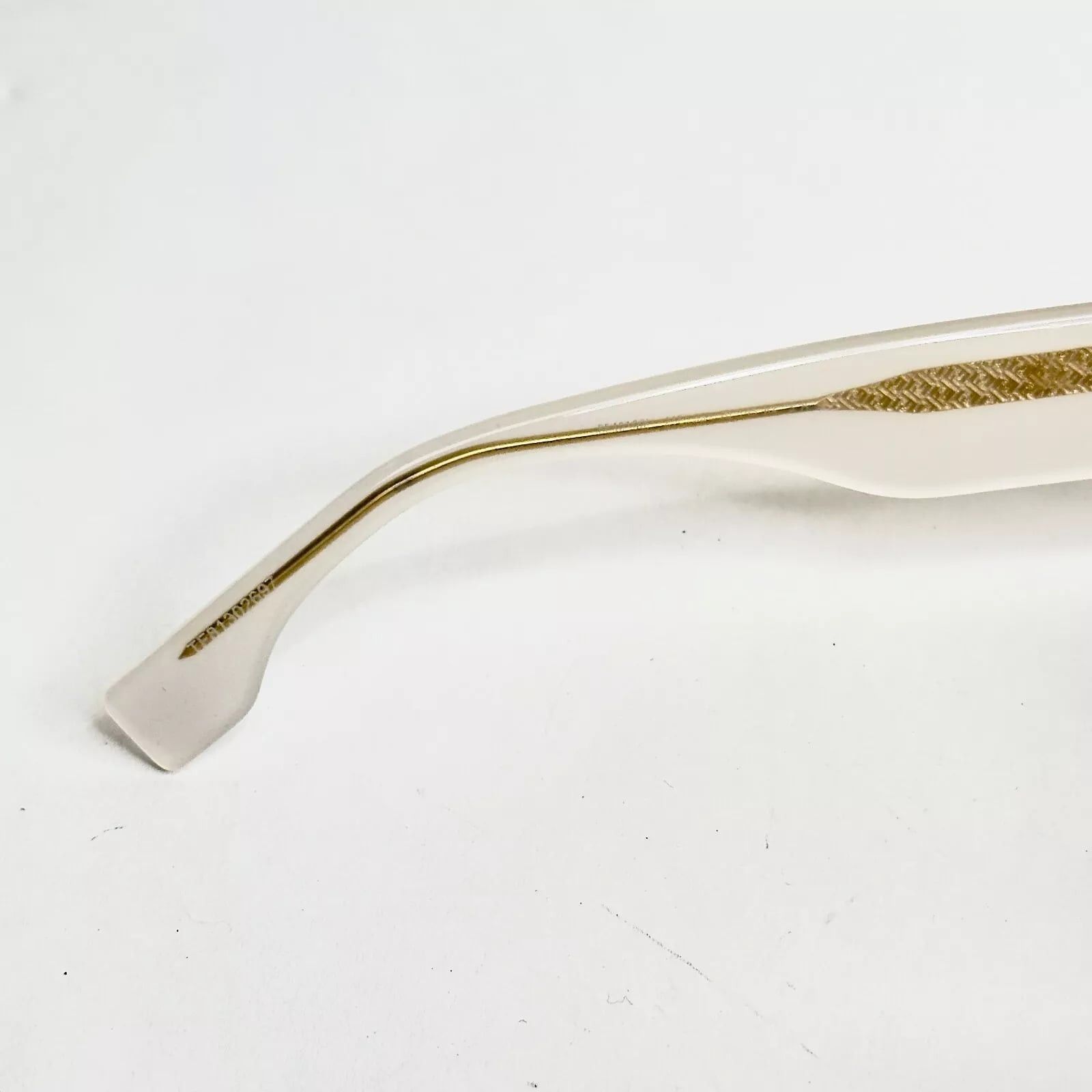 Fendi FENDI ROMA 40100 White Pearl Fashion Sunglasses FE40100I Size ONE SIZE - 5 Thumbnail