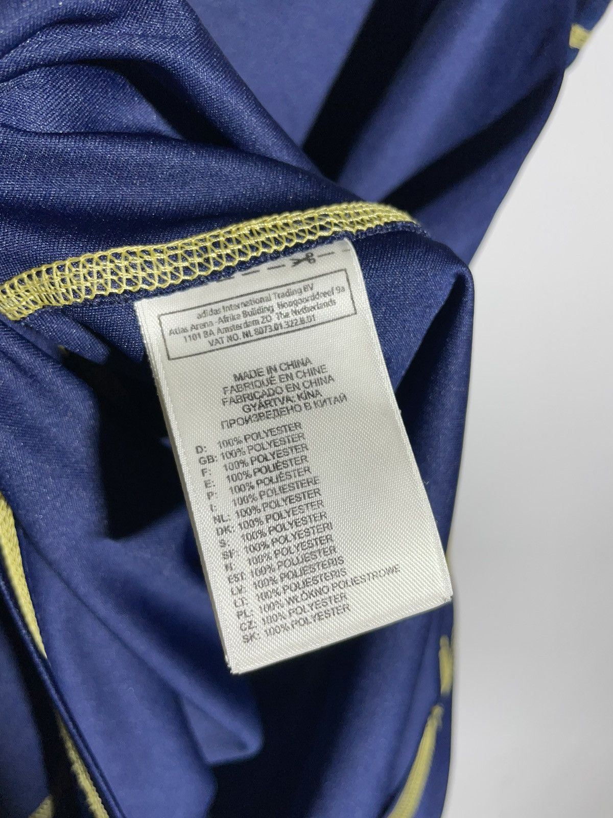 Adidas × Chelsea Soccer Chelsea FC Adidas 2010/11 Training Y2k Football Shirt Size US M / EU 48-50 / 2 - 15 Thumbnail