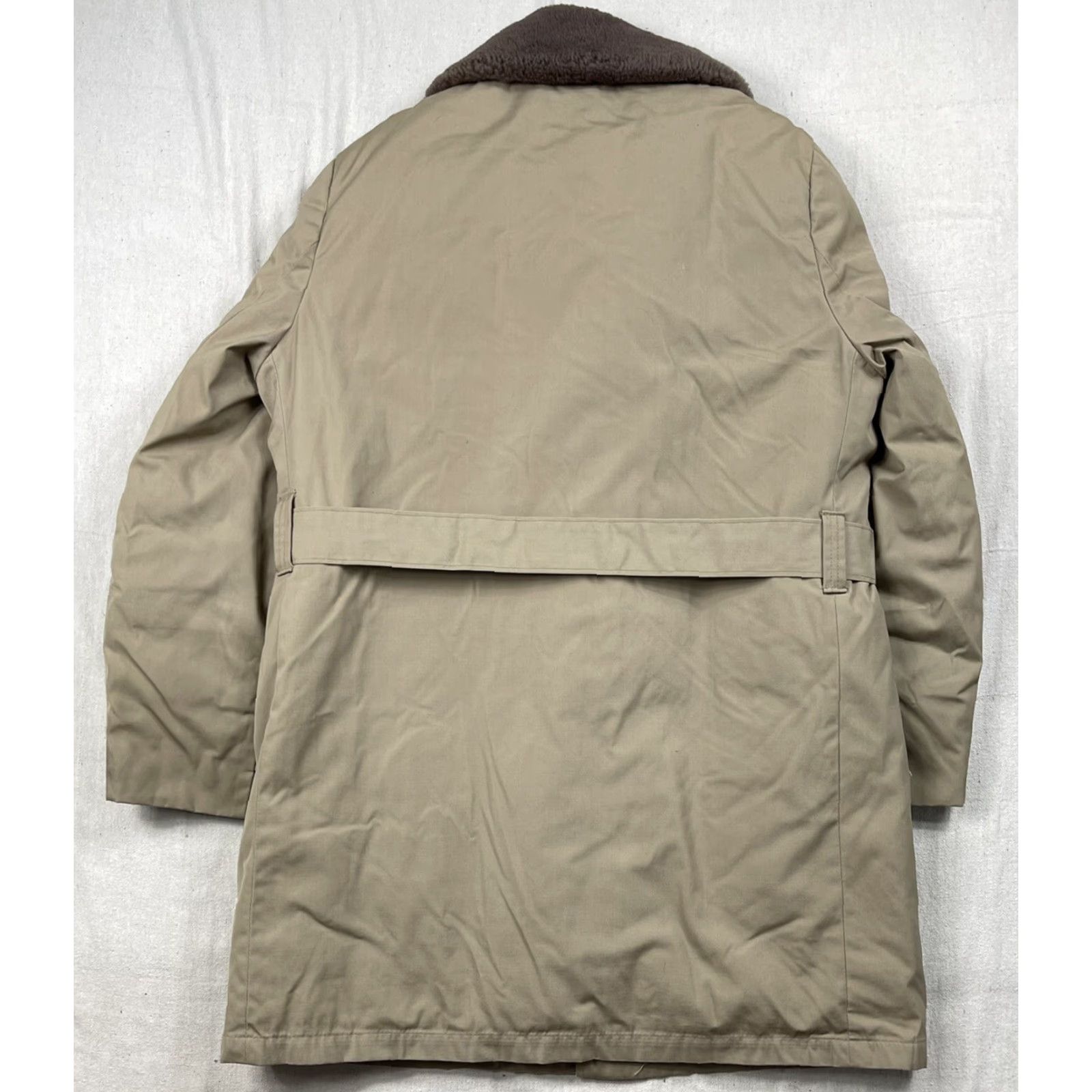 Vintage VINTAGE L.L. Bean Penobscot Down Parka Jacket L 40 Beige USA Ski Quilted Puffer Fur Collar Mens Size US L / EU 52-54 / 3 - 3 Thumbnail