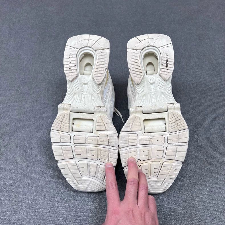 Balenciaga Balenciaga White X Pander Dad Shoes-2505 Size US 10.5 / EU 43-44 - 7 Thumbnail