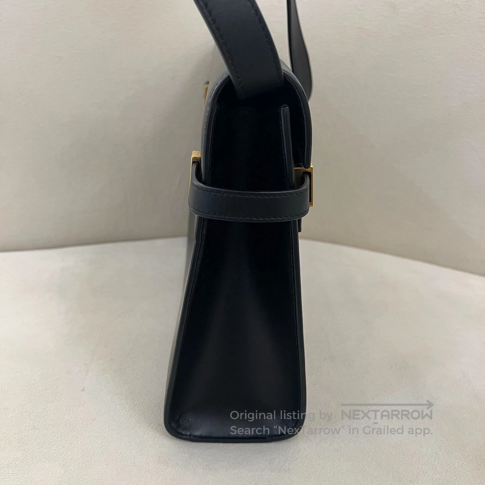 Yves Saint Laurent YSL Manhattan Medium Black Gold. Size ONE SIZE - 3 Thumbnail
