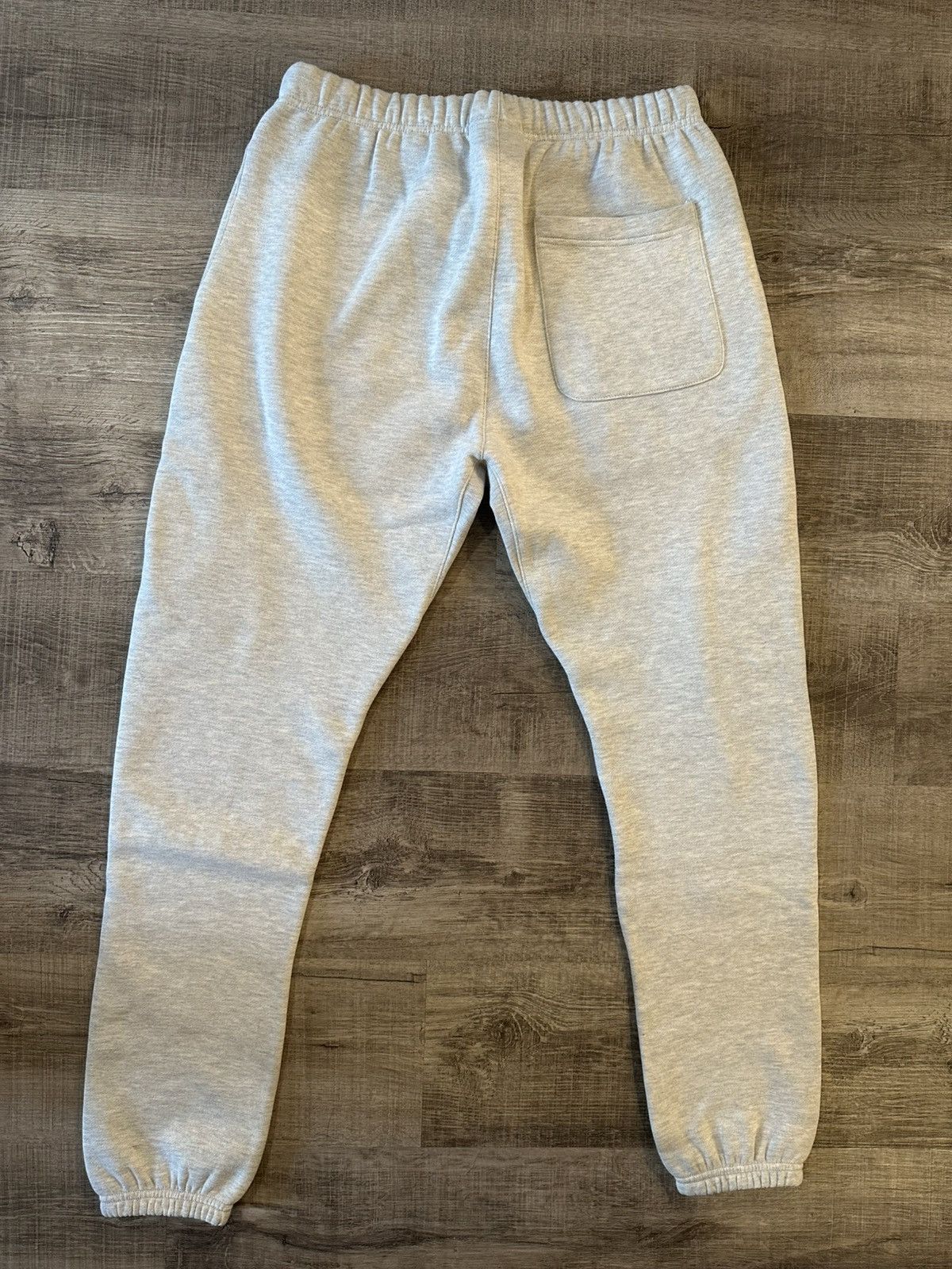 Essentials × Fear of God Fear of God Essentials Oatmeal Heather Sweatpants Size US 32 / EU 48 - 9 Thumbnail