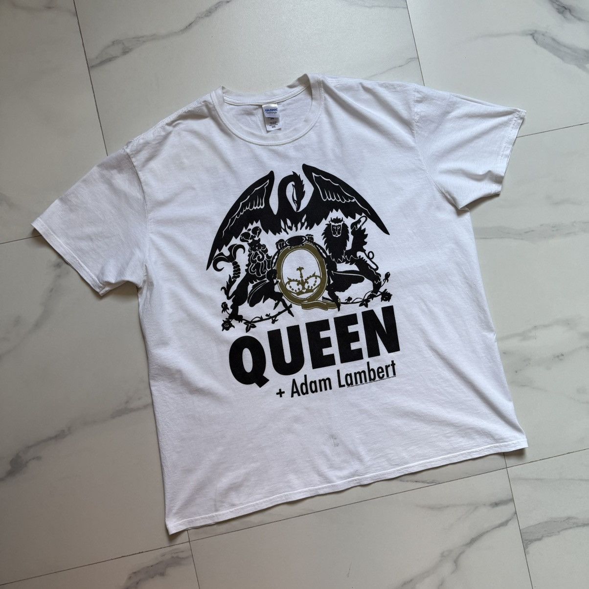 Gildan Queen + Adam Lambert In Concert 2014 Tee Size US XXL / EU 58 / 5 - 4 Thumbnail