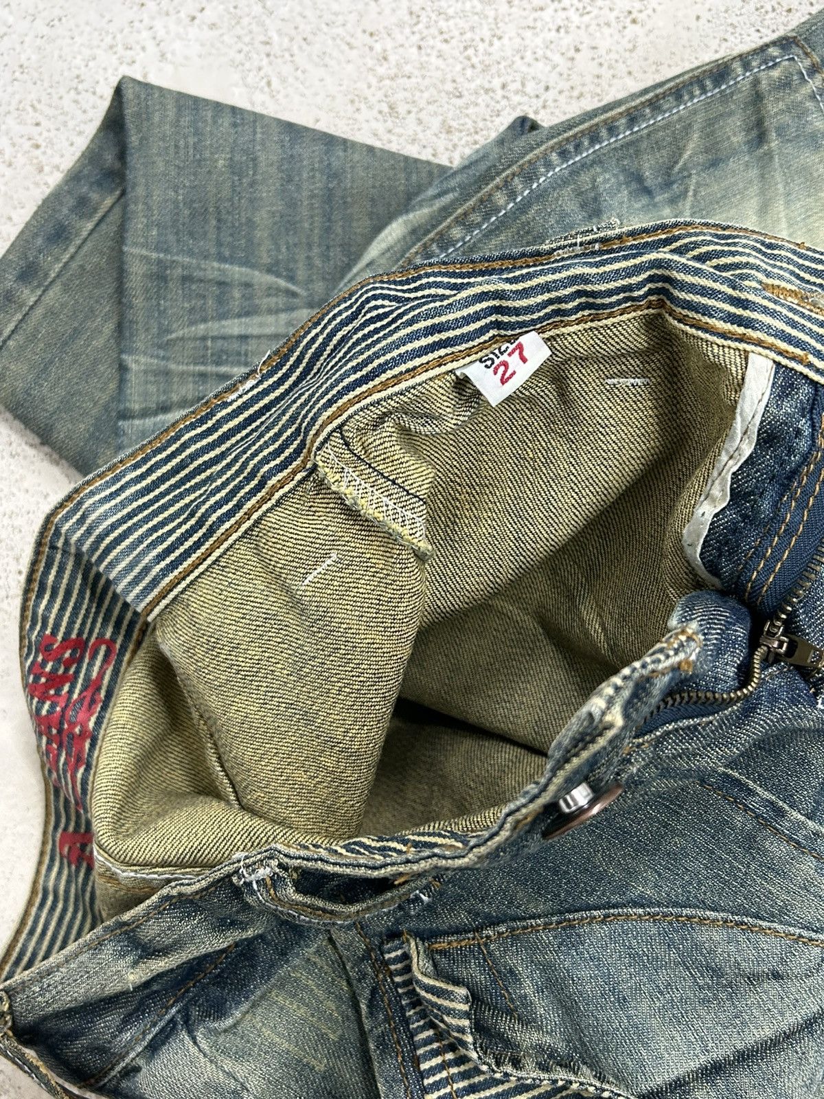 Hysteric Glamour Vintage Campus Crew Mud Washed Whisker Low Rise Size 27" / US 4 / IT 40 - 11 Thumbnail