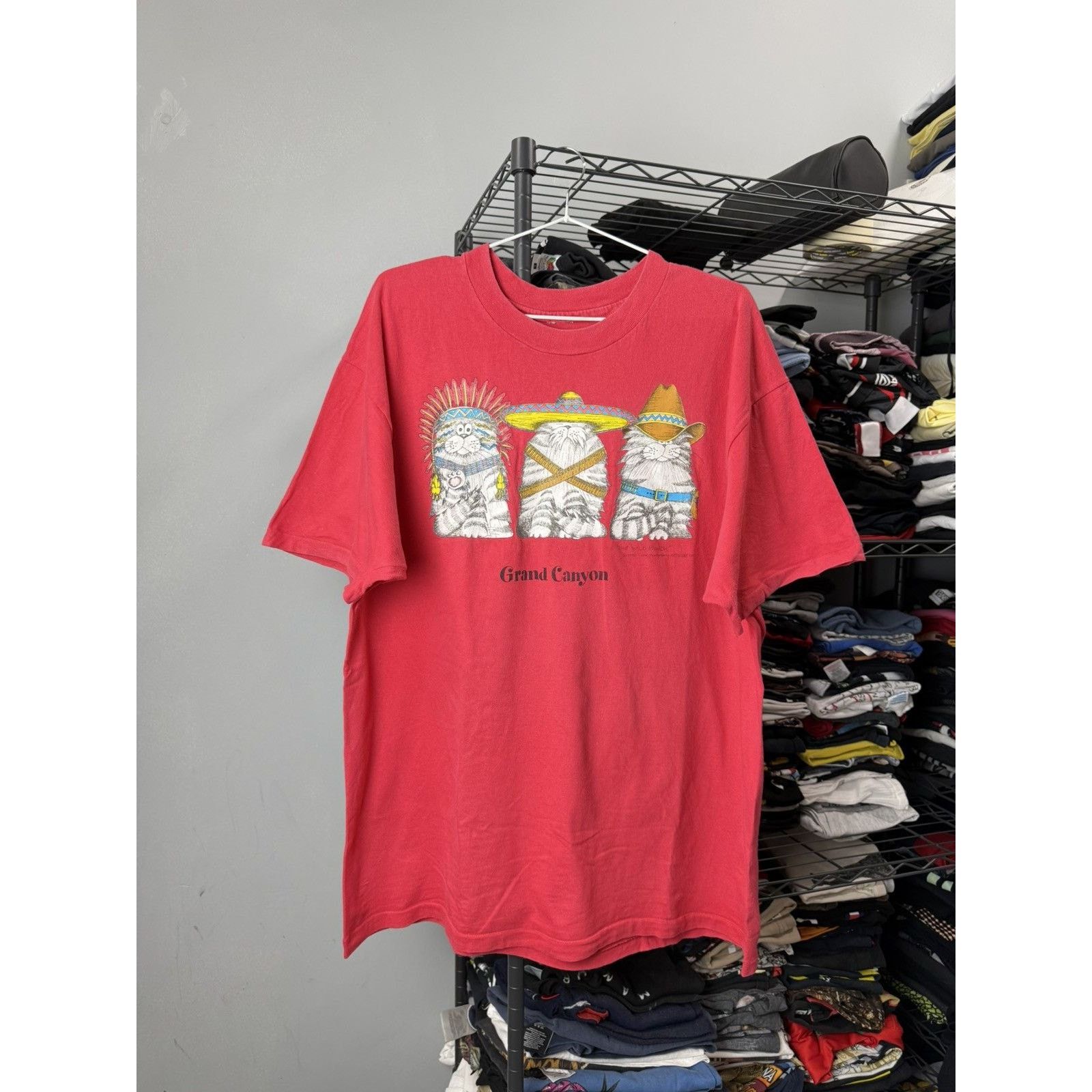 Cowboy Equipment 1992 Vintage Grand Canyon Cats Texas Western Cowboys T Shirt Size US XL / EU 56 / 4 - 1 Thumbnail