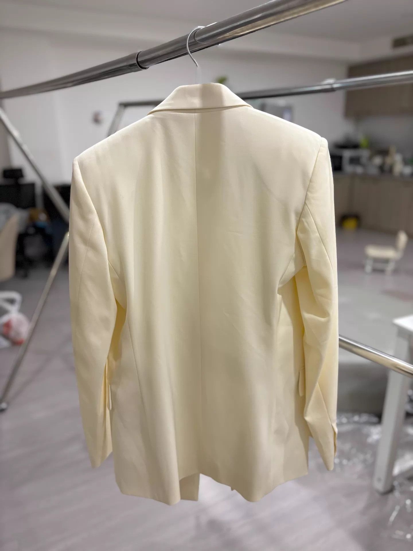 Maison Margiela Maison Margiela Distressed Ivory DB Blazer With Tags 40 Size S / US 4 / IT 40 - 2 Thumbnail