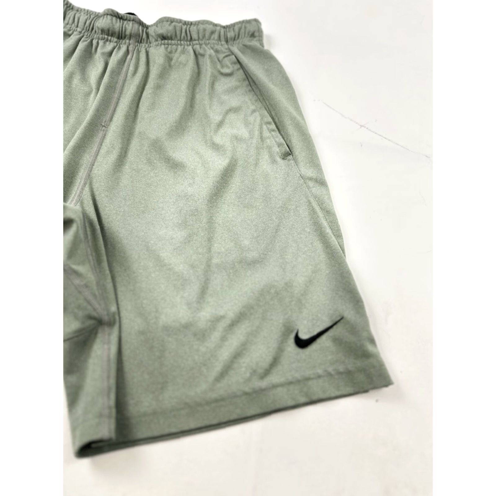 Nike Nike Shorts Men’s S Small Green Grey Basketball Size US 29 - 3 Thumbnail